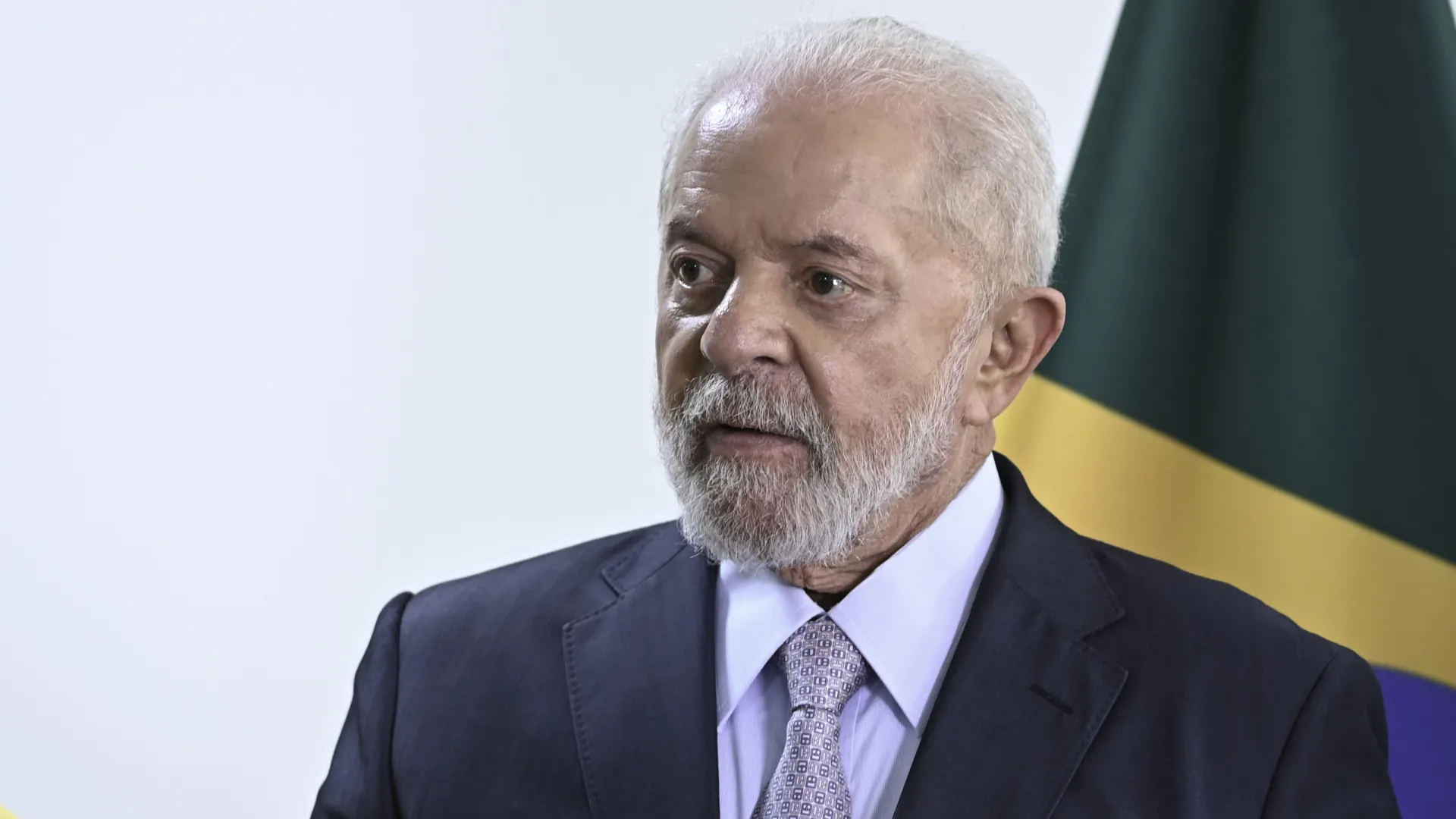 
                    COP30: Lula da Silva regressou a Belém para impulsionar negociações
                