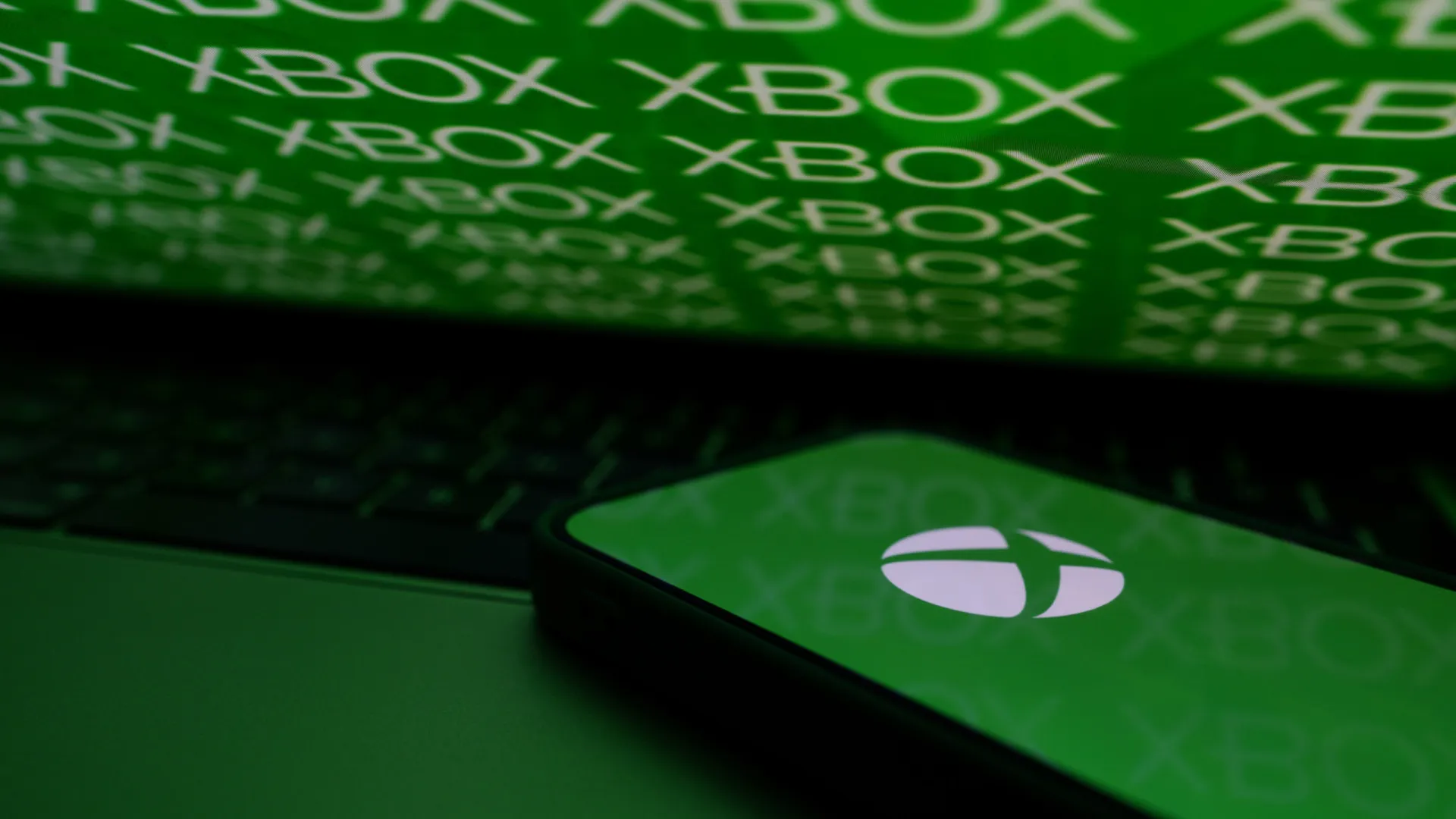 
                    Xbox diz que não compete com consolas: 
