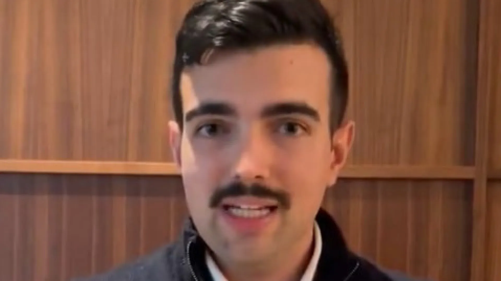 
                    Colégio cancela aluguer de auditório para congresso de grupo extremista
                