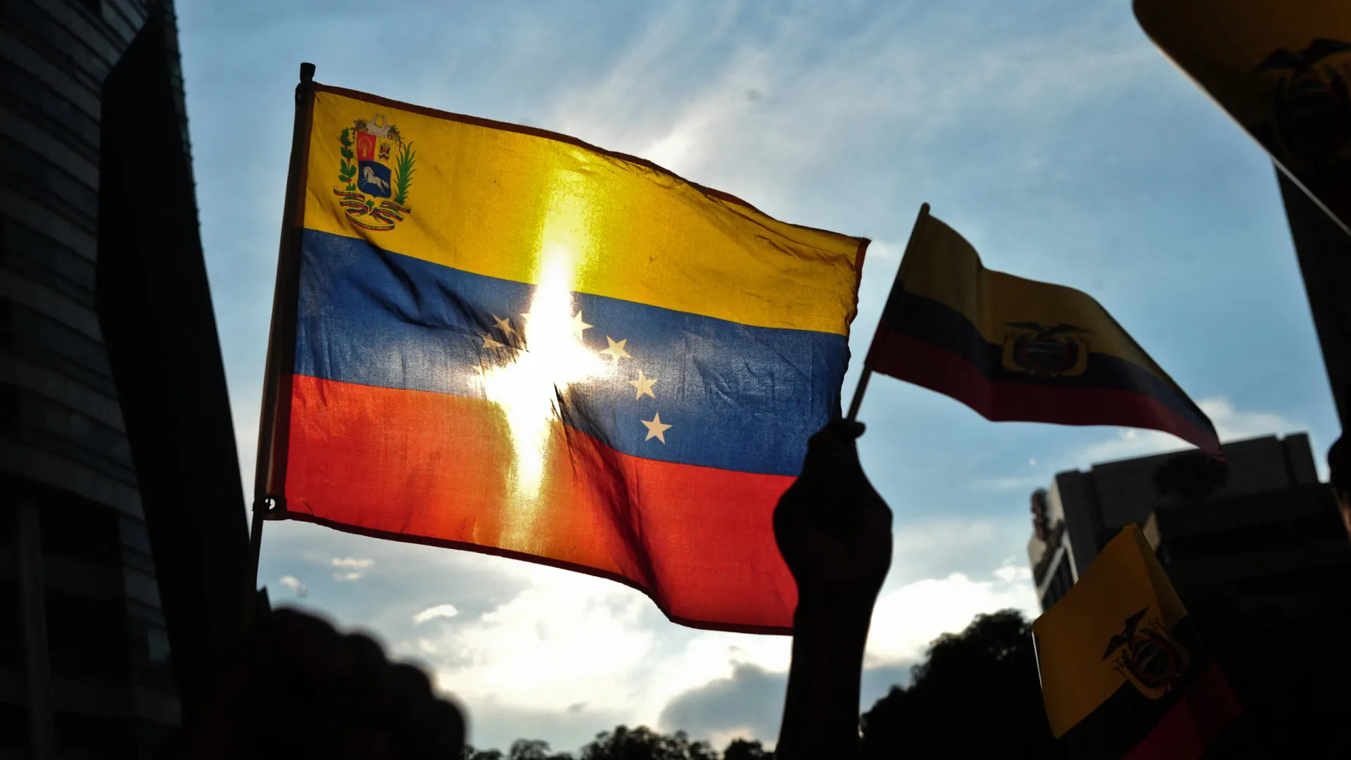 
                    Mais 17 presos políticos libertados na Venezuela
                