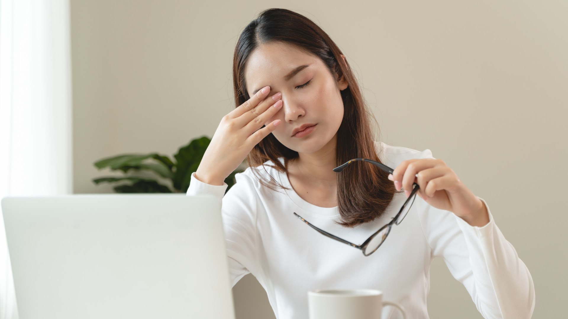 Tem sempre os olhos secos? Pode ser um sintoma de algo mais grave