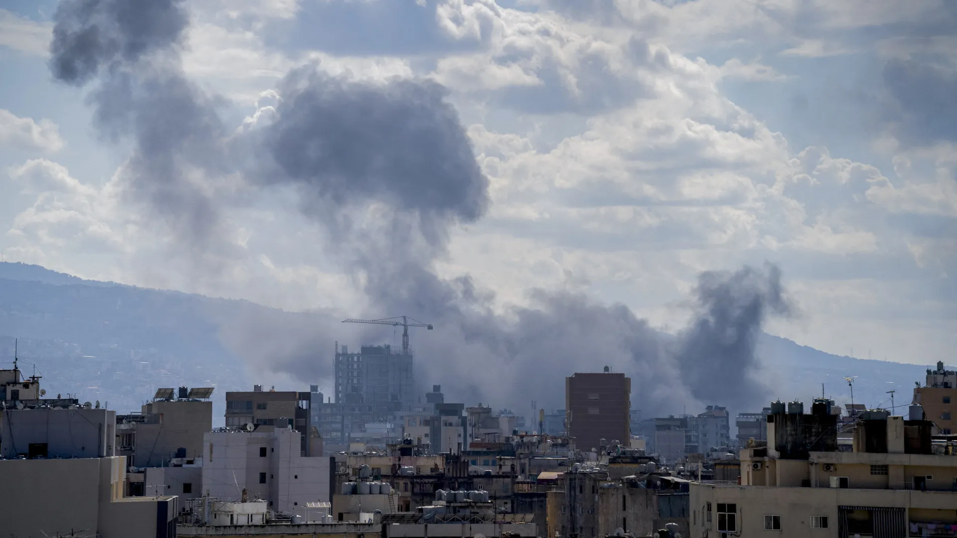 
                    Ataque do Hezbollah contra Israel faz dois feridos graves
                