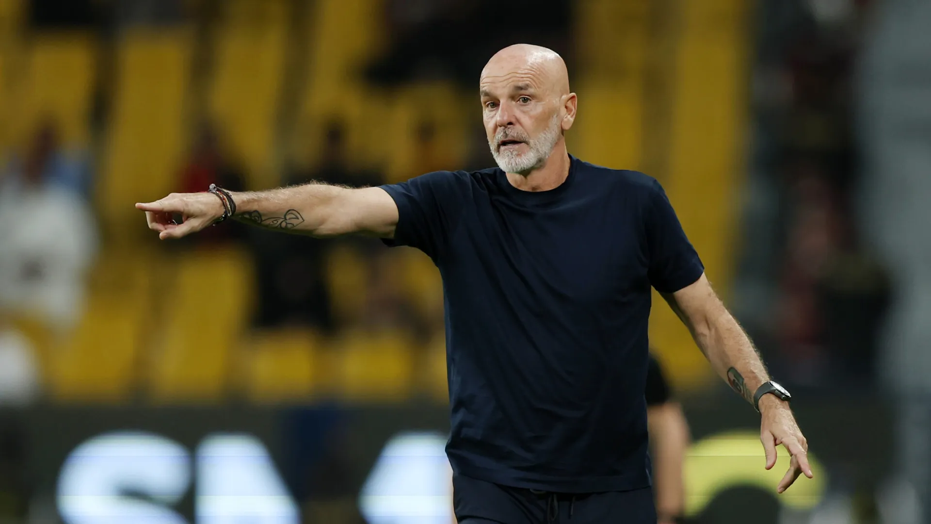 
                    Oficial: Stefano Pioli é demitido do leme da Fiorentina
                