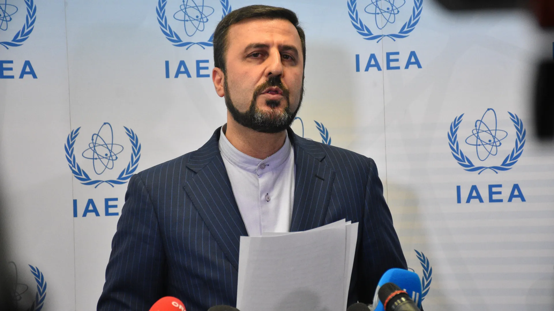 
                    Ameaças? Autoridades iranianas alertam para possíveis crimes de guerra
                