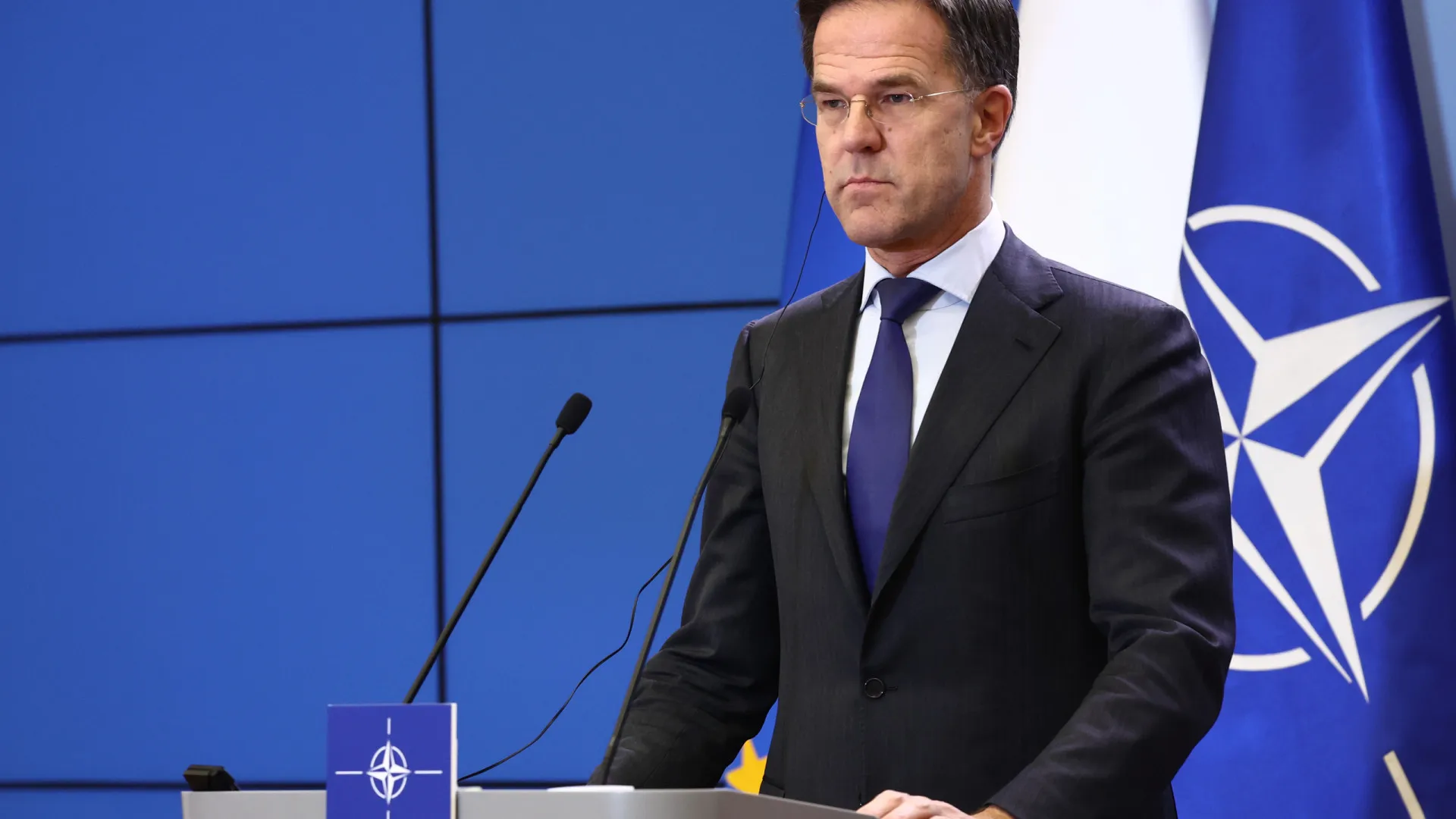 Mark Rutte fala com Erdogan e assegura defesa "venha de onde vier"