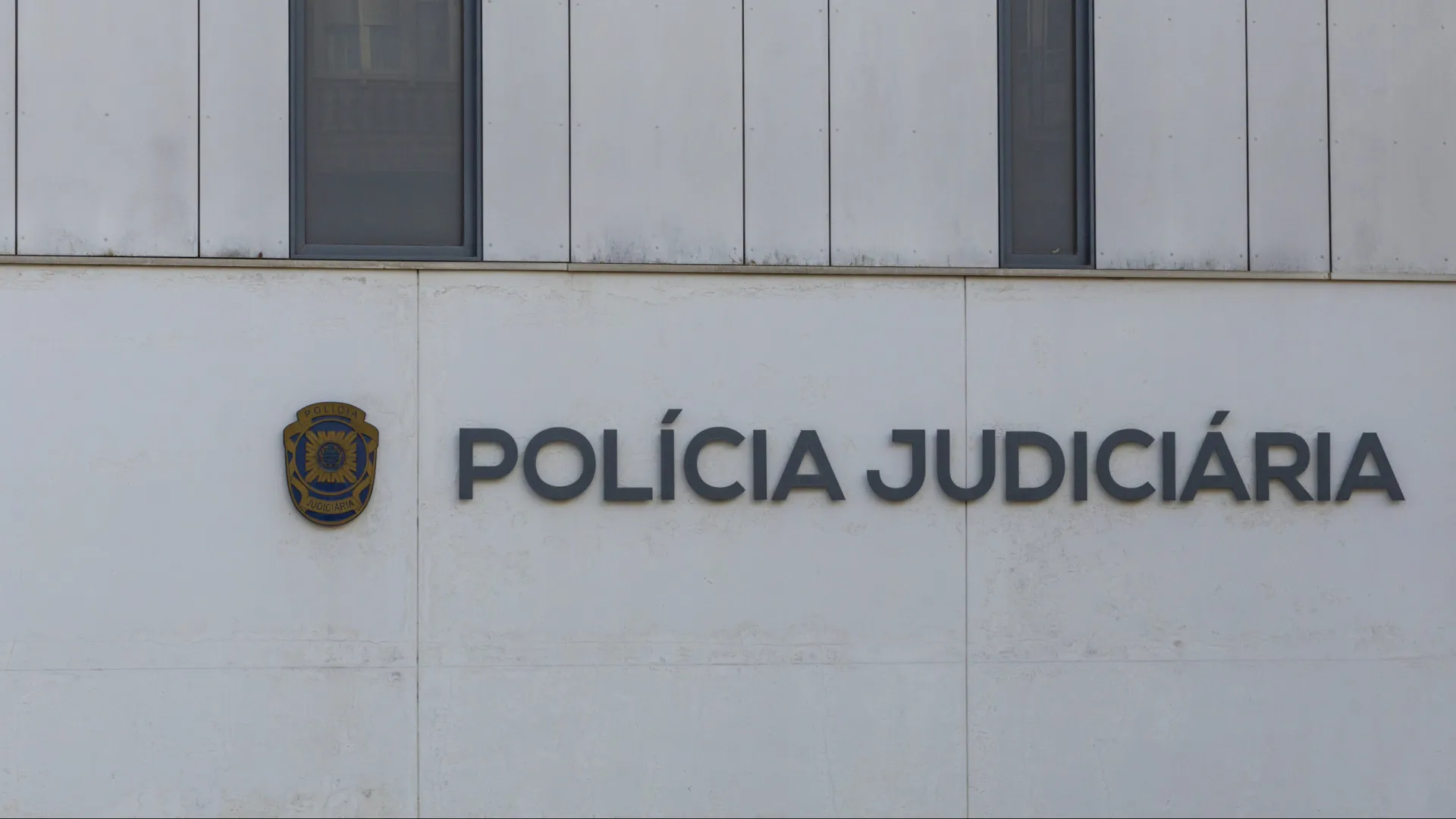 
                    Jovem de 16 anos mata outro com foice durante jogo de futebol em Almada
                