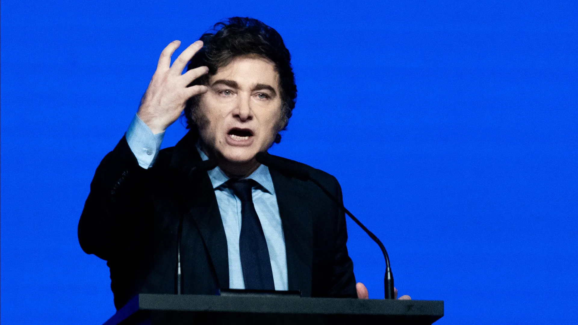 Argentinos preferiram ajuste fiscal de Milei a voltar ao passado peronista