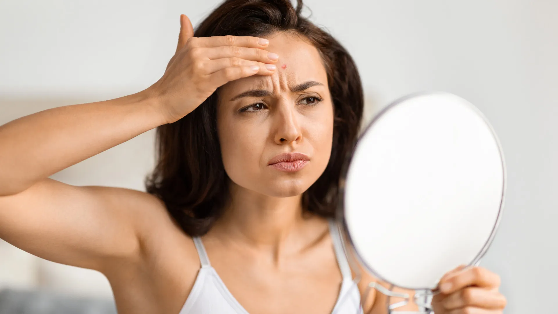 
                    Pele estragada? Dermatologistas revelam fórmulas antienvelhecimento
                