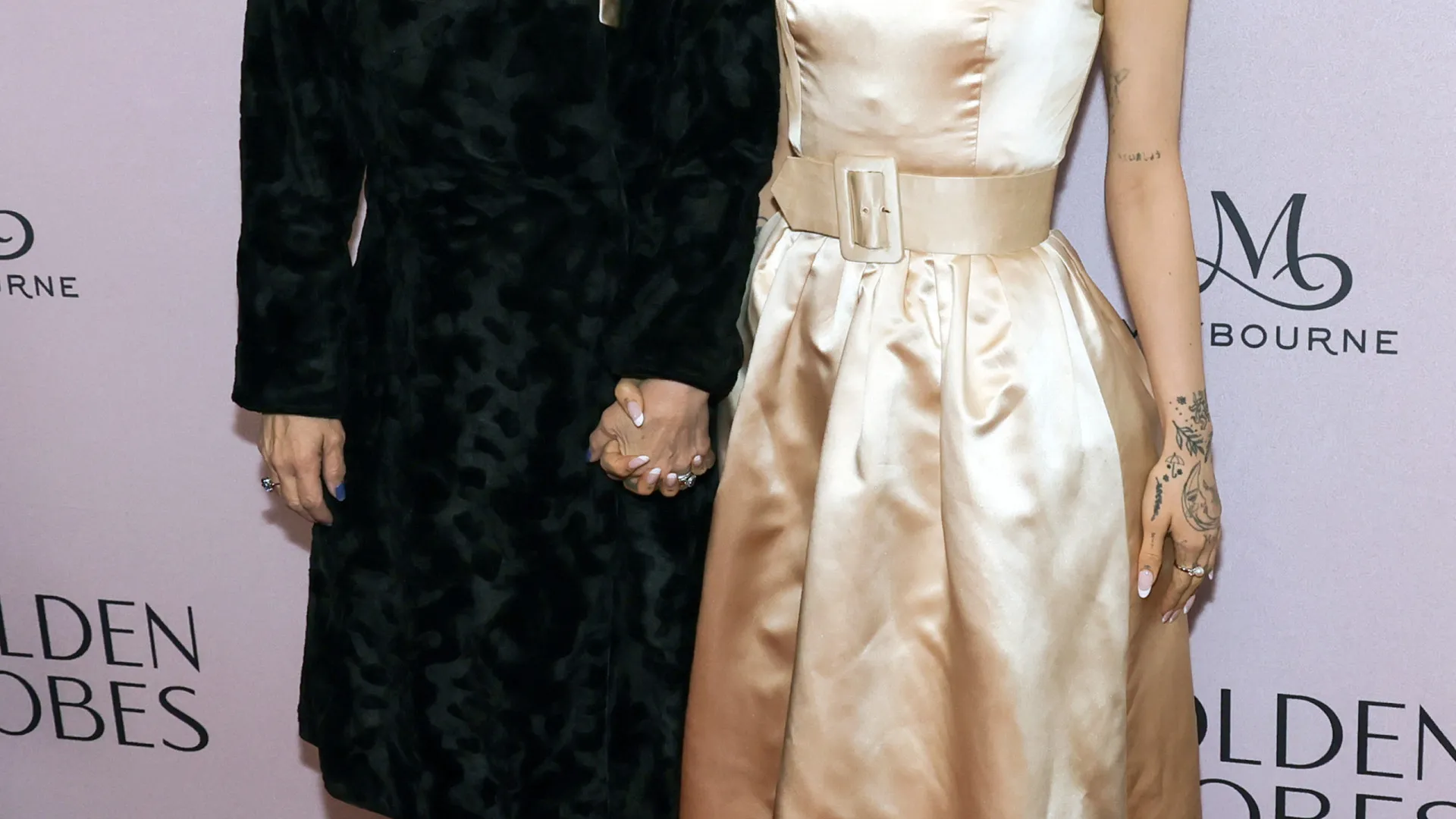 Ariana Grande junto da mãe em evento especial