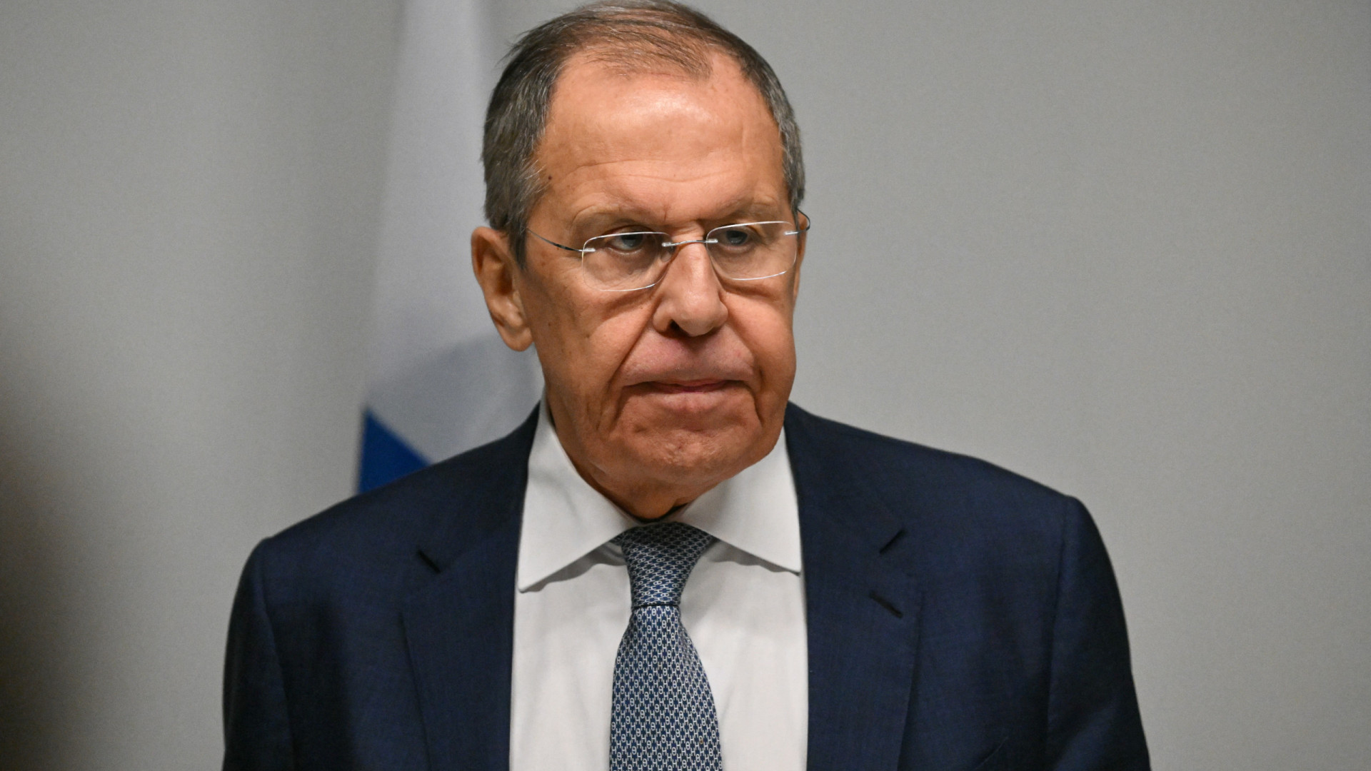 Lavrov quer ouvir EUA e descarta europeus nas negociações para a paz