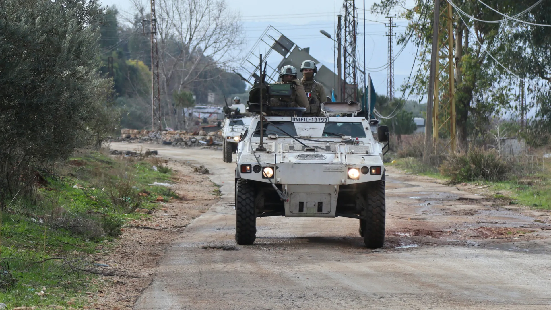 
                    Força da ONU retira pessoal não essencial do sul do Líbano
                