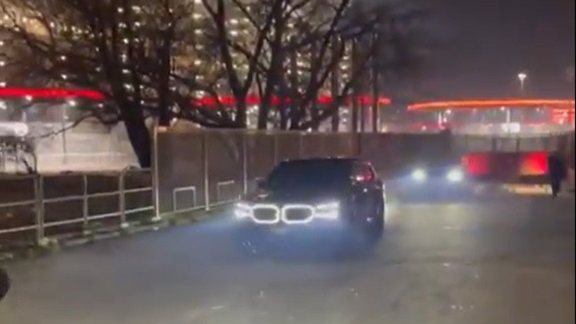 Paulo Fonseca deu nas vistas com o seu BMW no último dia no AC Milan