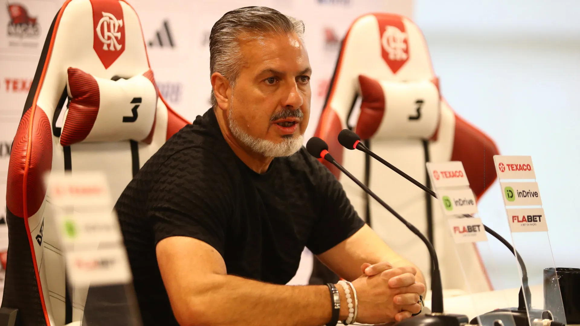 
                    José Boto visa Estrela da Amadora e Leixões: 
