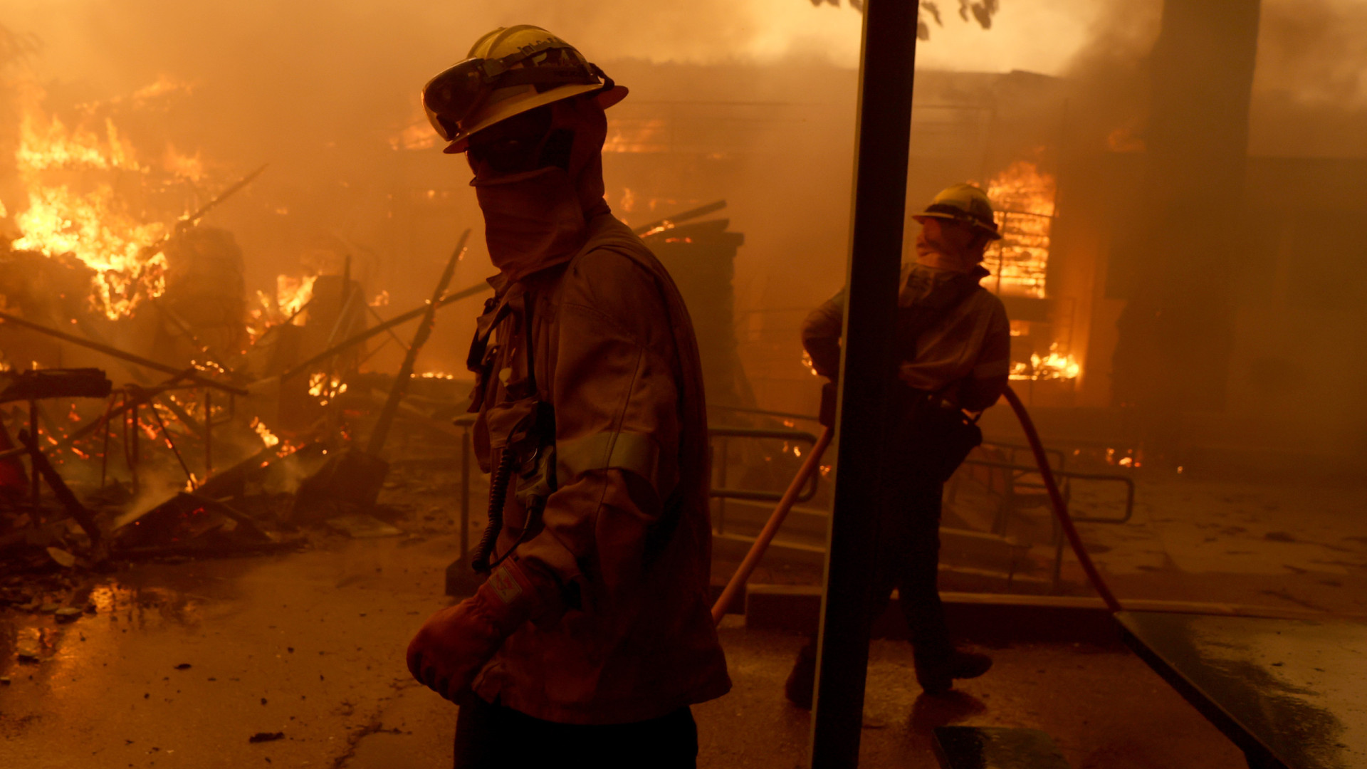 Escola 'famosa' de filmes de Hollywood danificada após incêndios