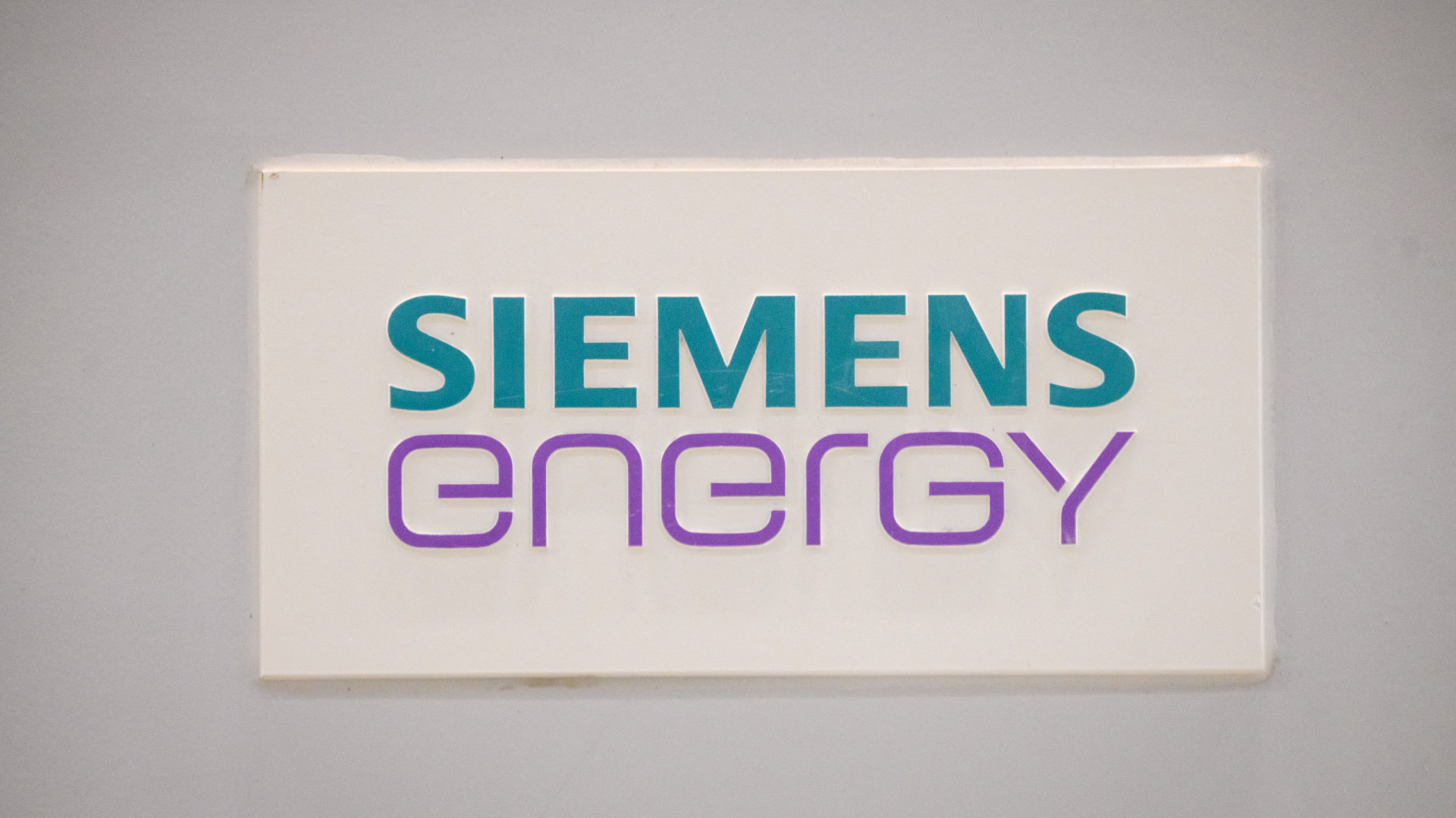 Siemens Energy justifica despedimento coletivo com redução do trabalho