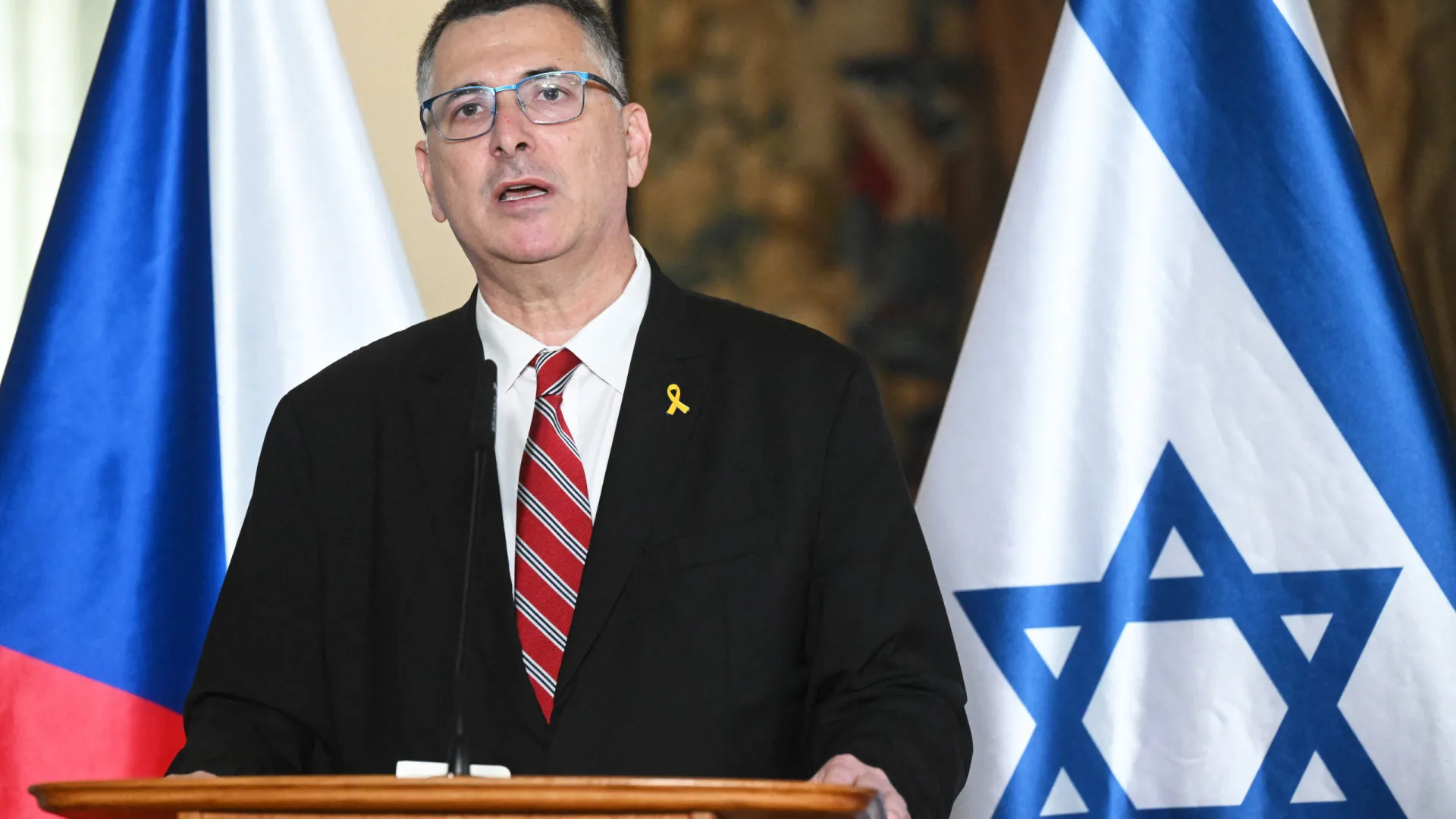 
                    MNE israelita acusa Governo espanhol de se deixar influenciar por Hamas
                