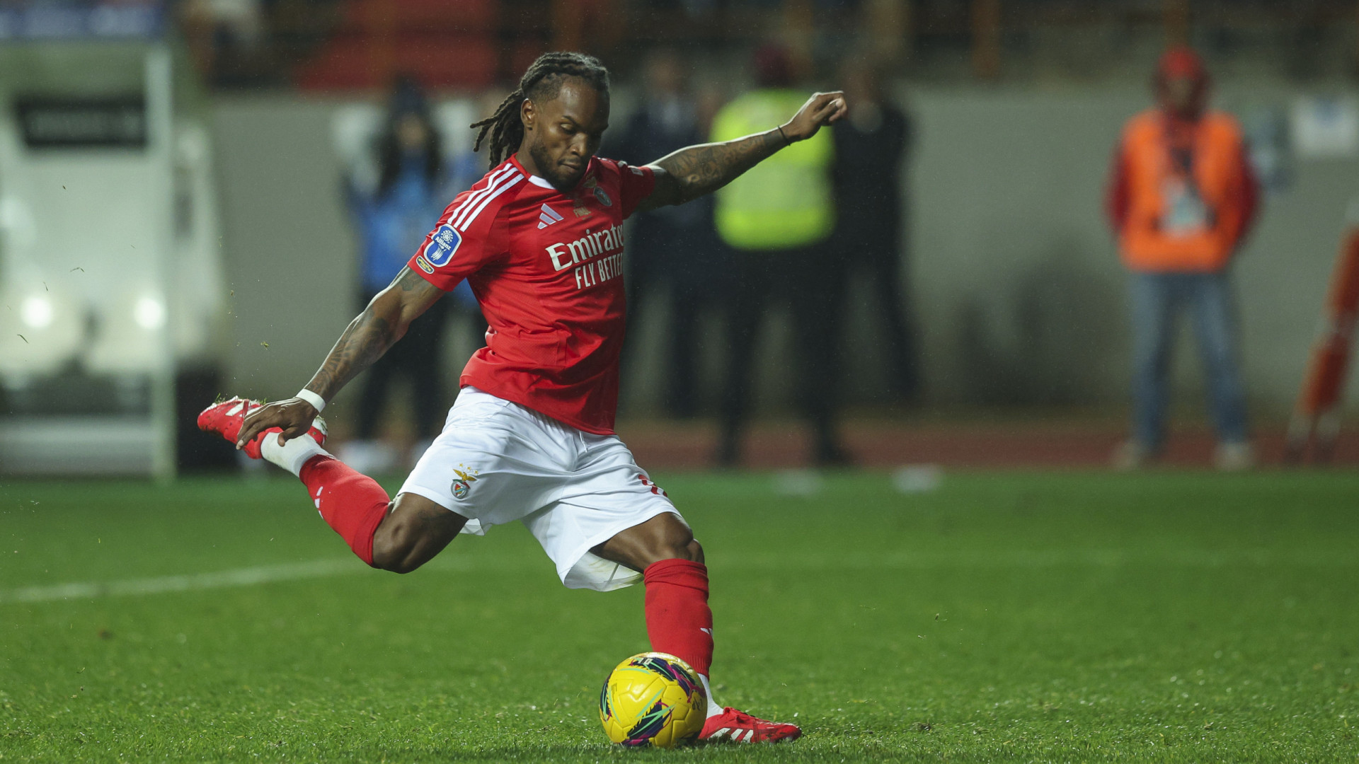 Renato Sanches cheio de “boa energia” no regresso aos relvados