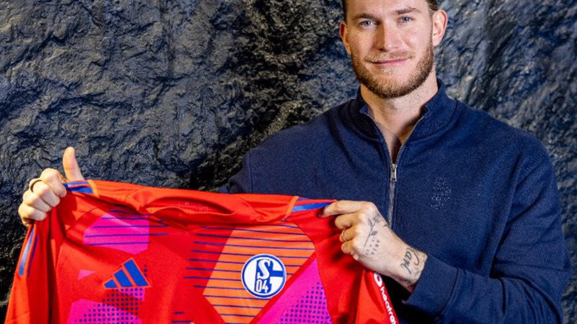 Oficial: Loris Karius assina pelo Schalke 04 até ao final da temporada