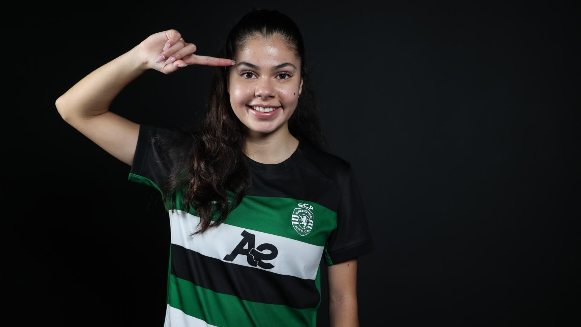 Oficial: Jeneva Gray reforça equipa feminina do Sporting