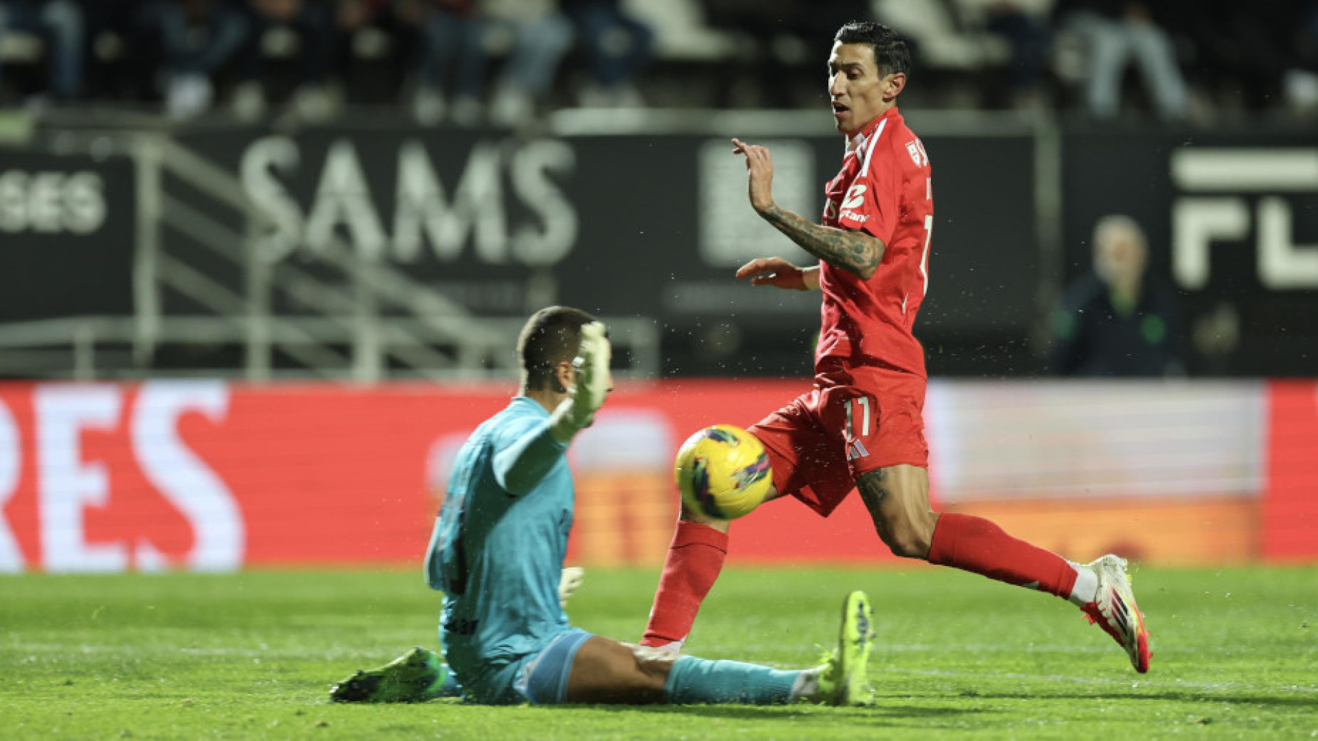 Di María chega aos 200 jogos pelo Benfica