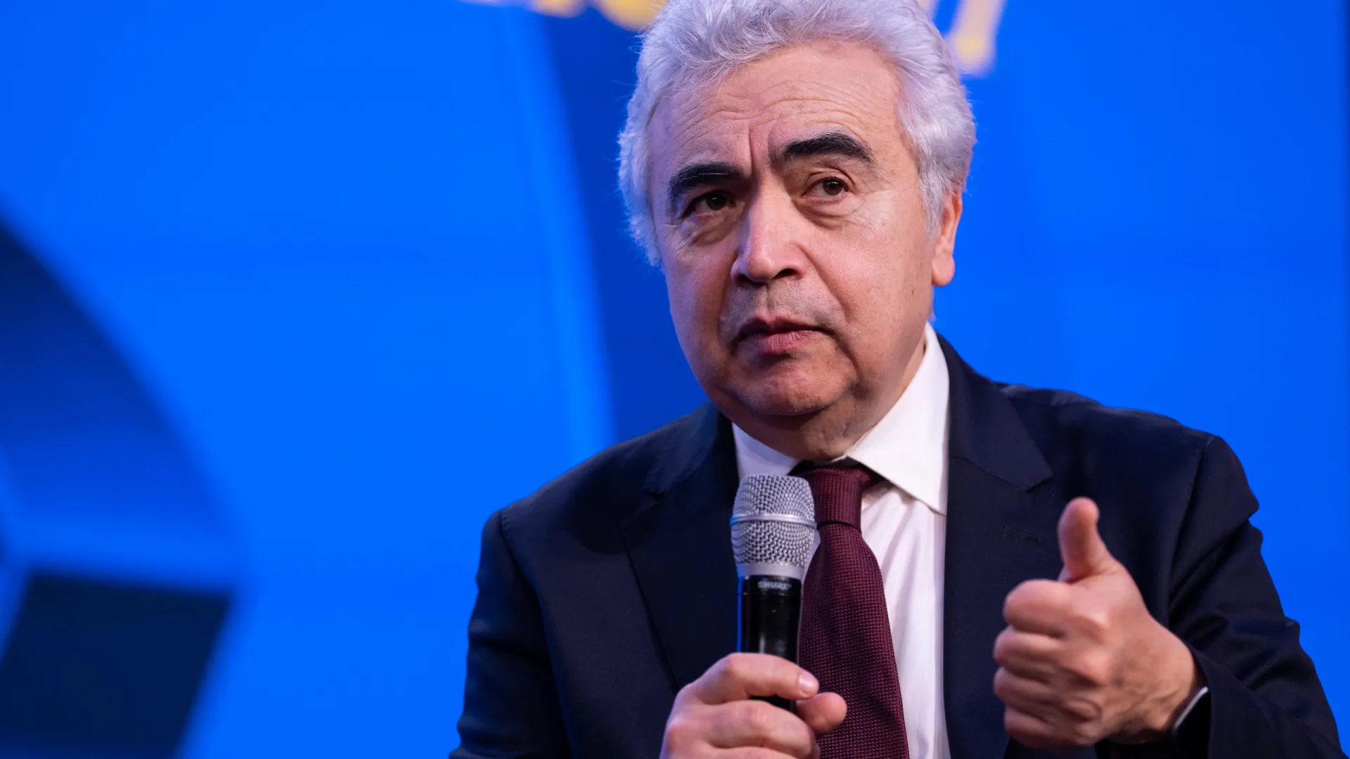 
                    AIE pode libertar mais reservas 