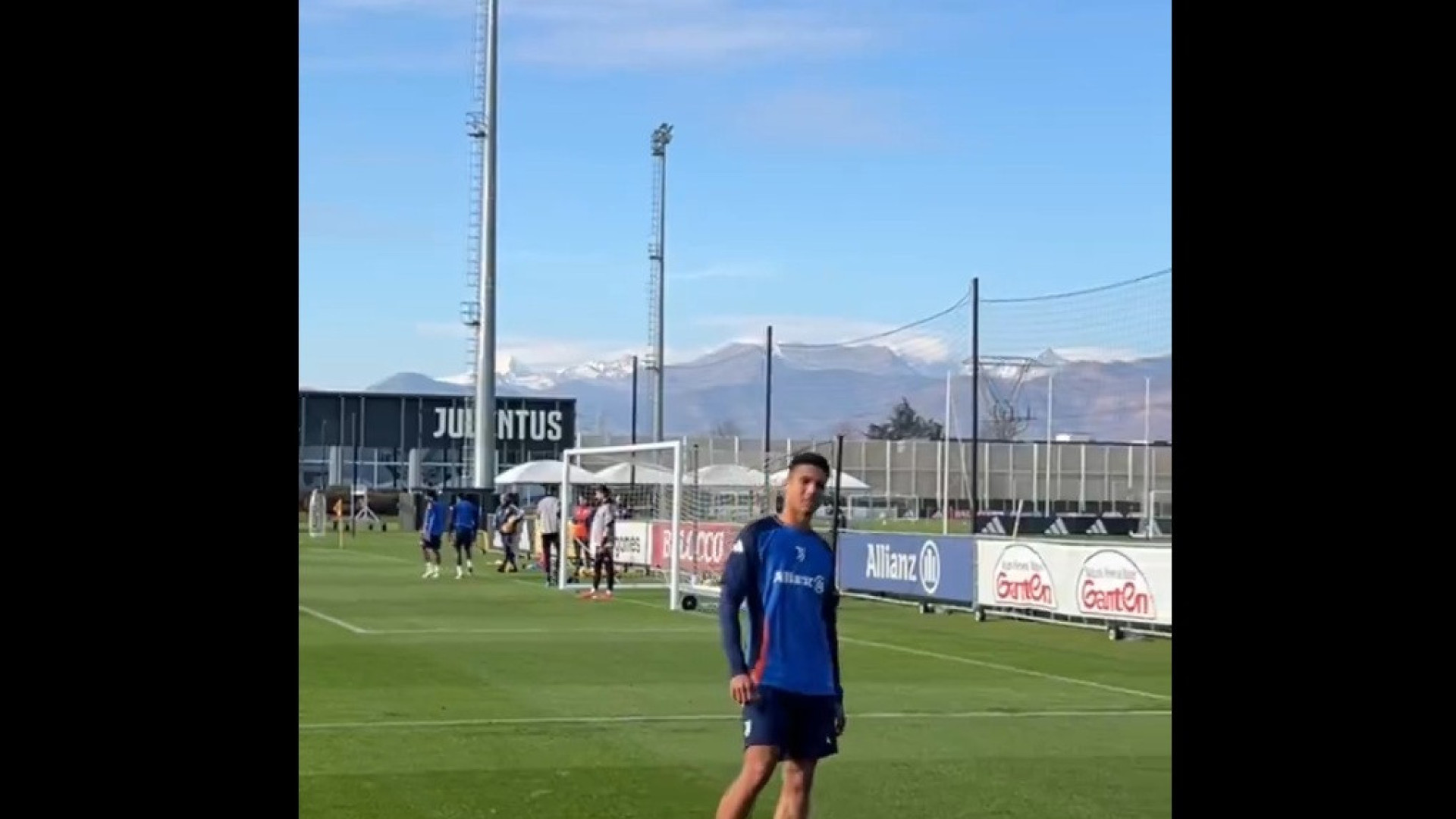 Alberto Costa teve direito a palmas no seu primeiro treino pela Juventus