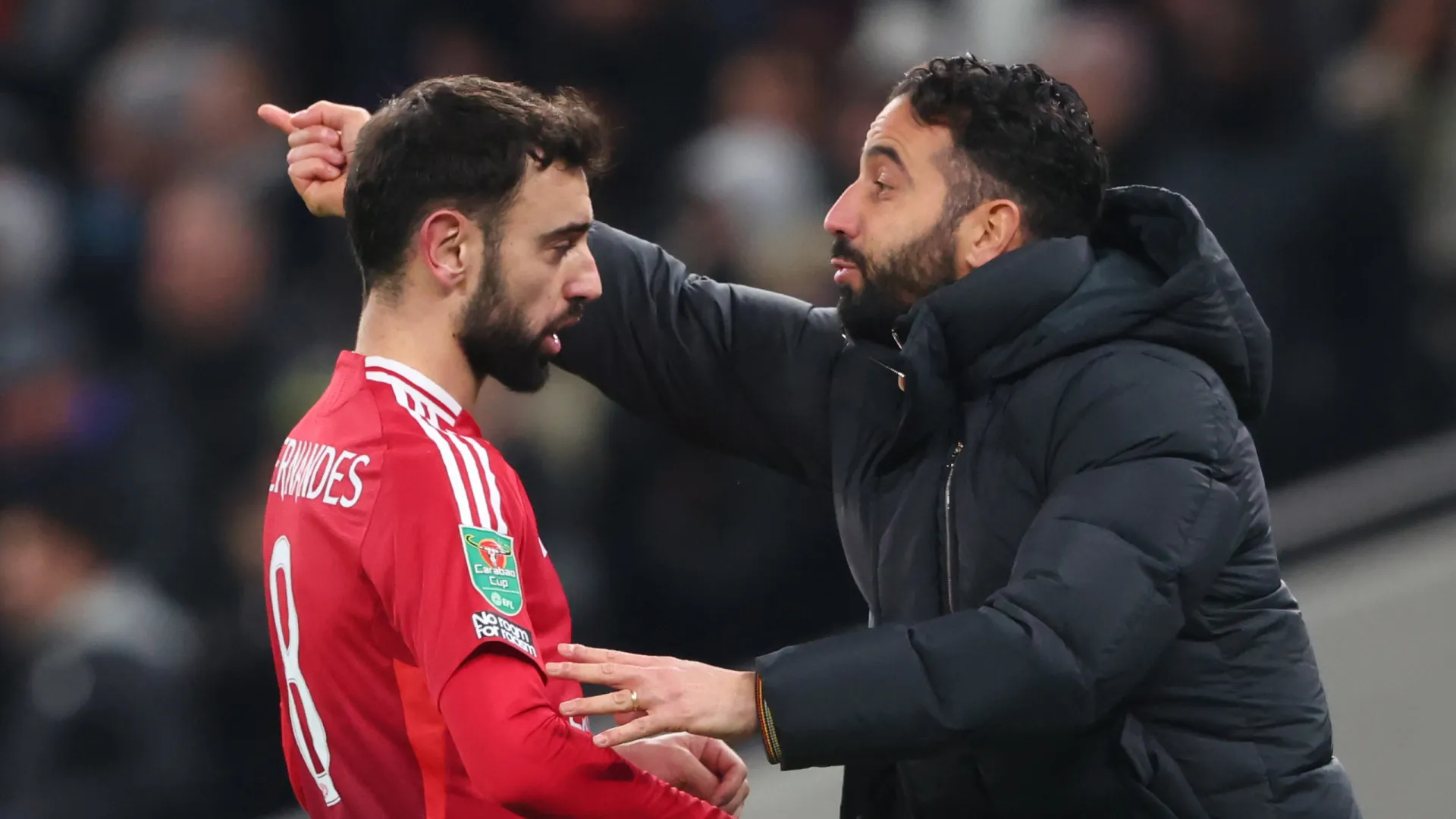 
                    Bruno Fernandes vale críticas a Ruben Amorim: 