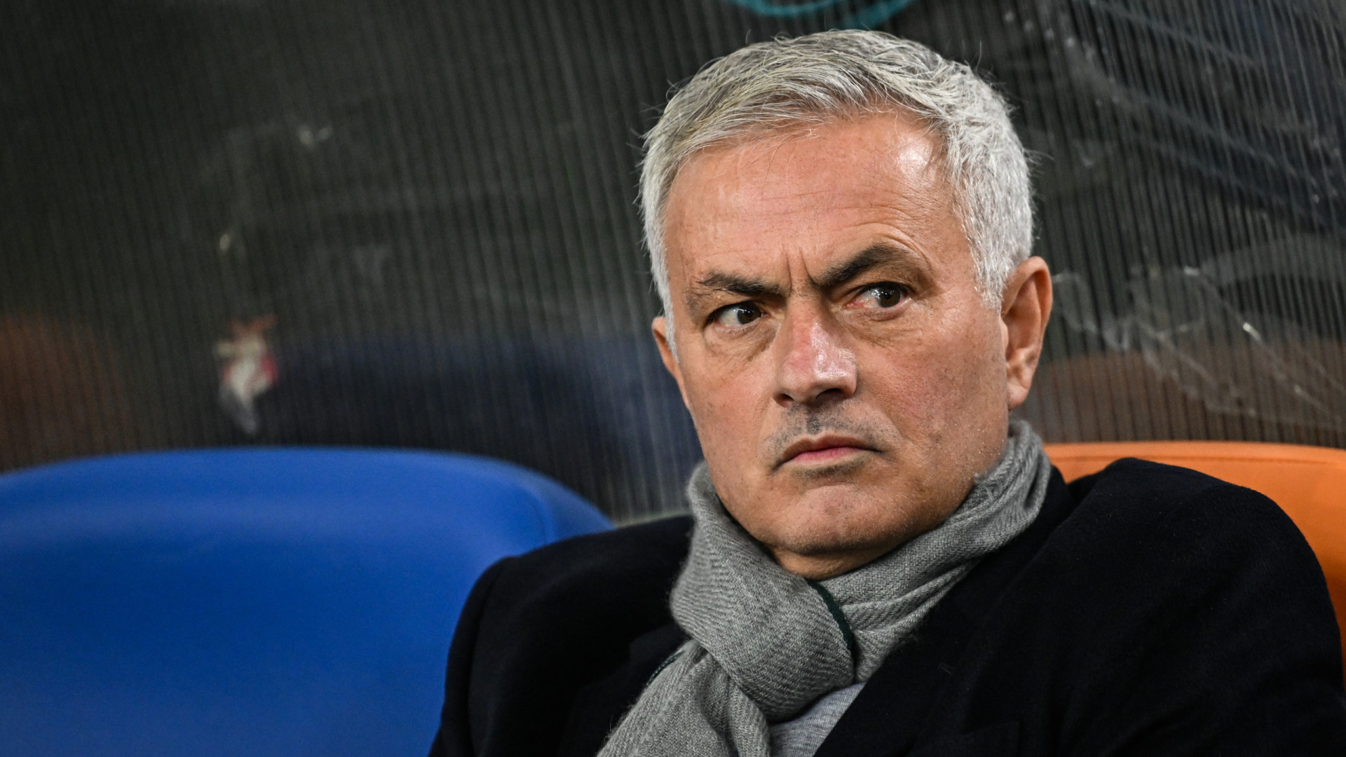 Mourinho quer 'despachar estrela do Fenerbahçe e olha para... o Barcelona