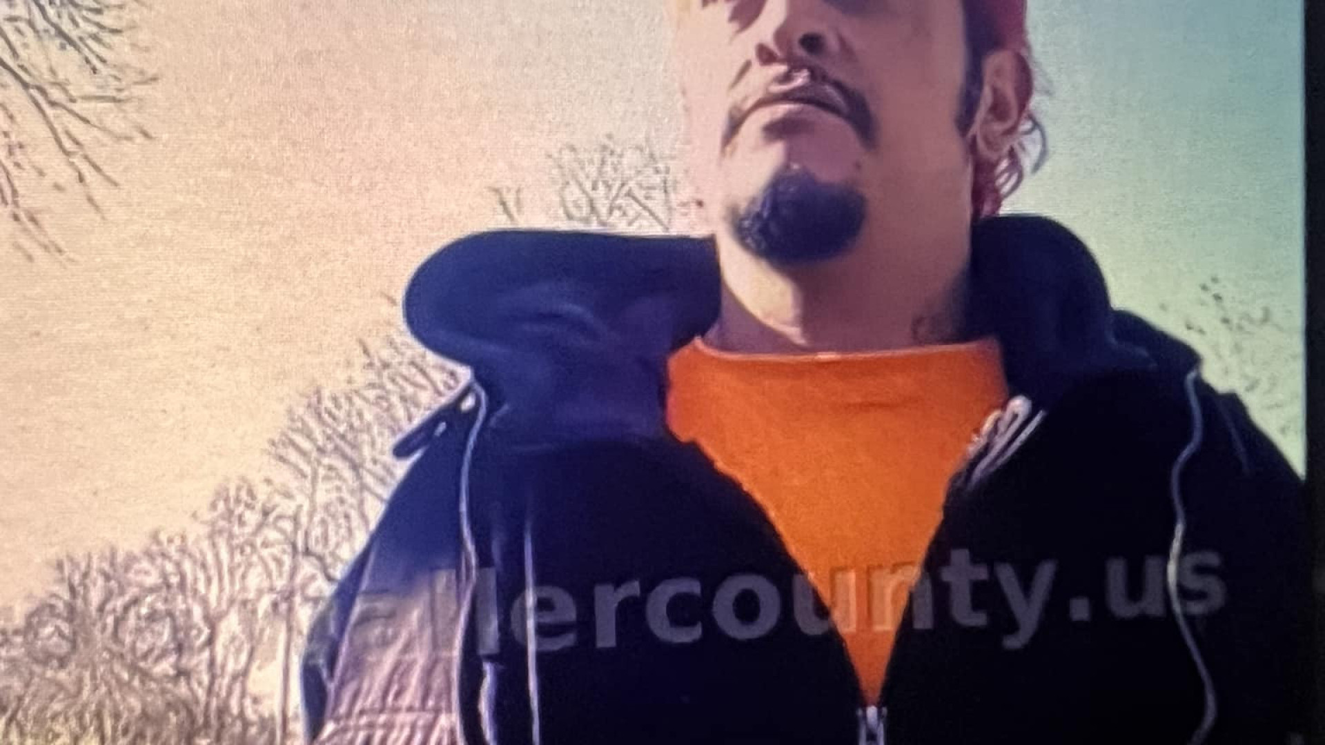 Homem sob custódia foge de hospital no Texas. Autoridades estão à procura