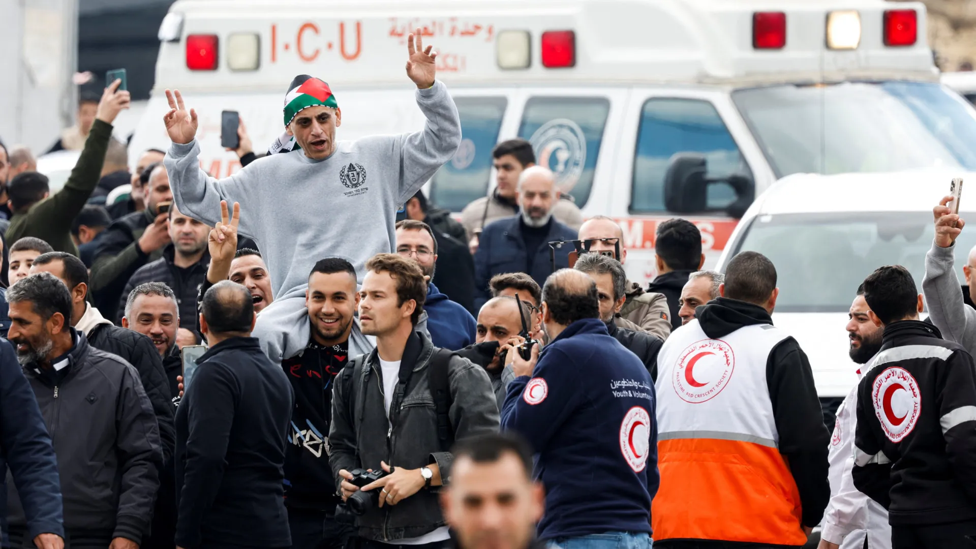
                    Egito e Israel concluem libertação de últimos presos palestinianos
                