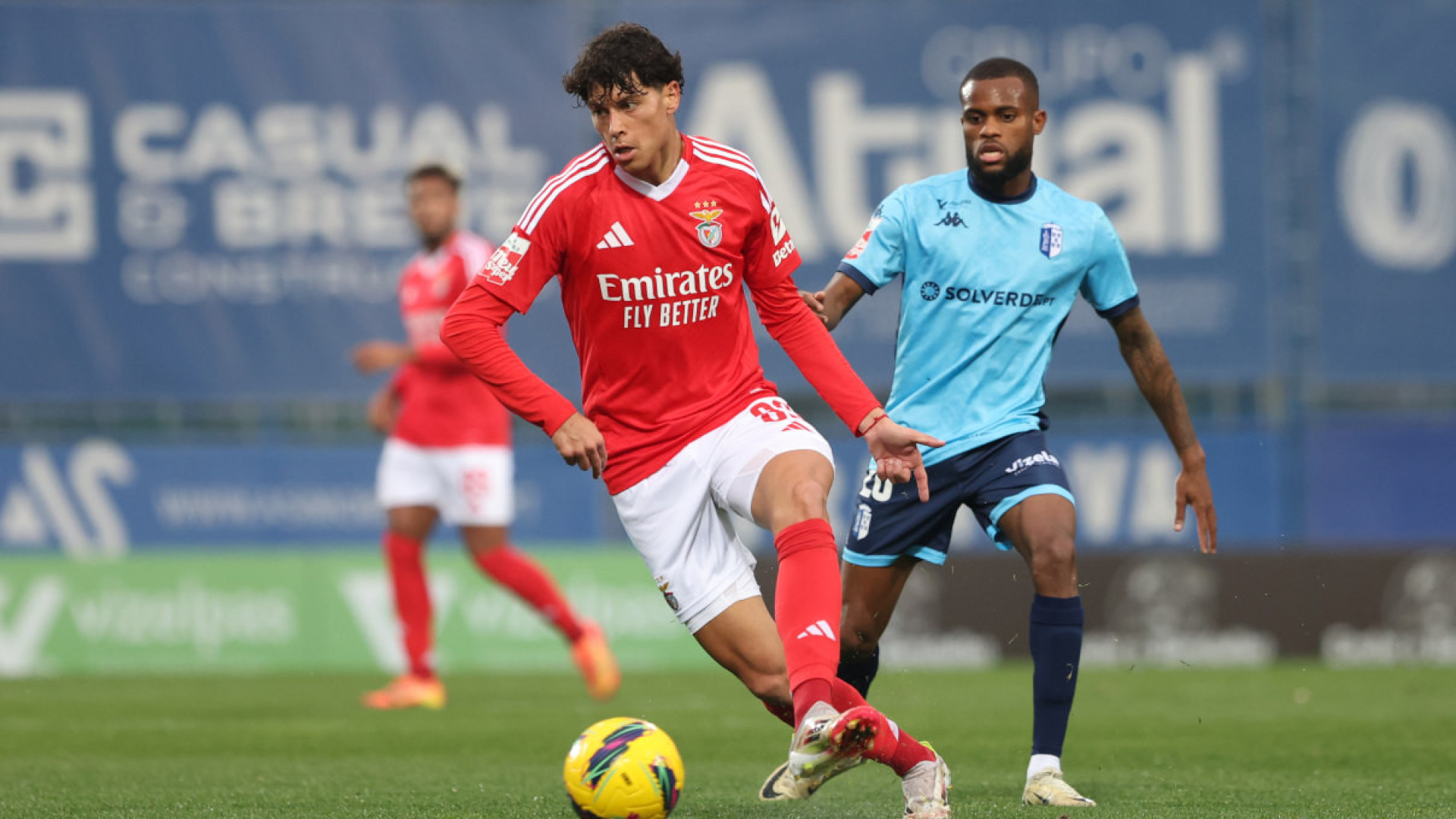 "Contra tudo e contra todos". Benfica B 'arrasa' arbitragem em Vizela