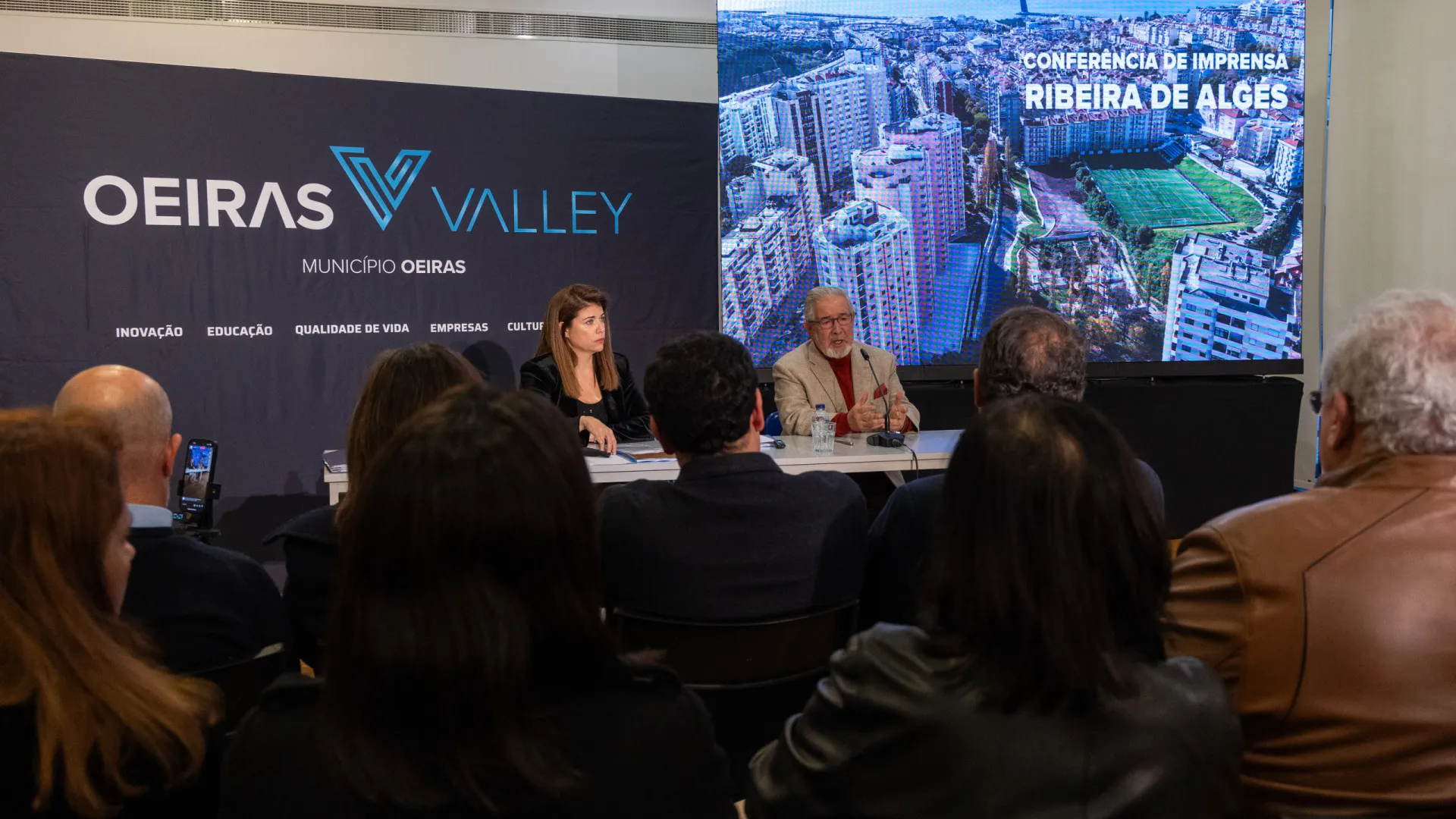 
                    Evoluir Oeiras diz que existe 