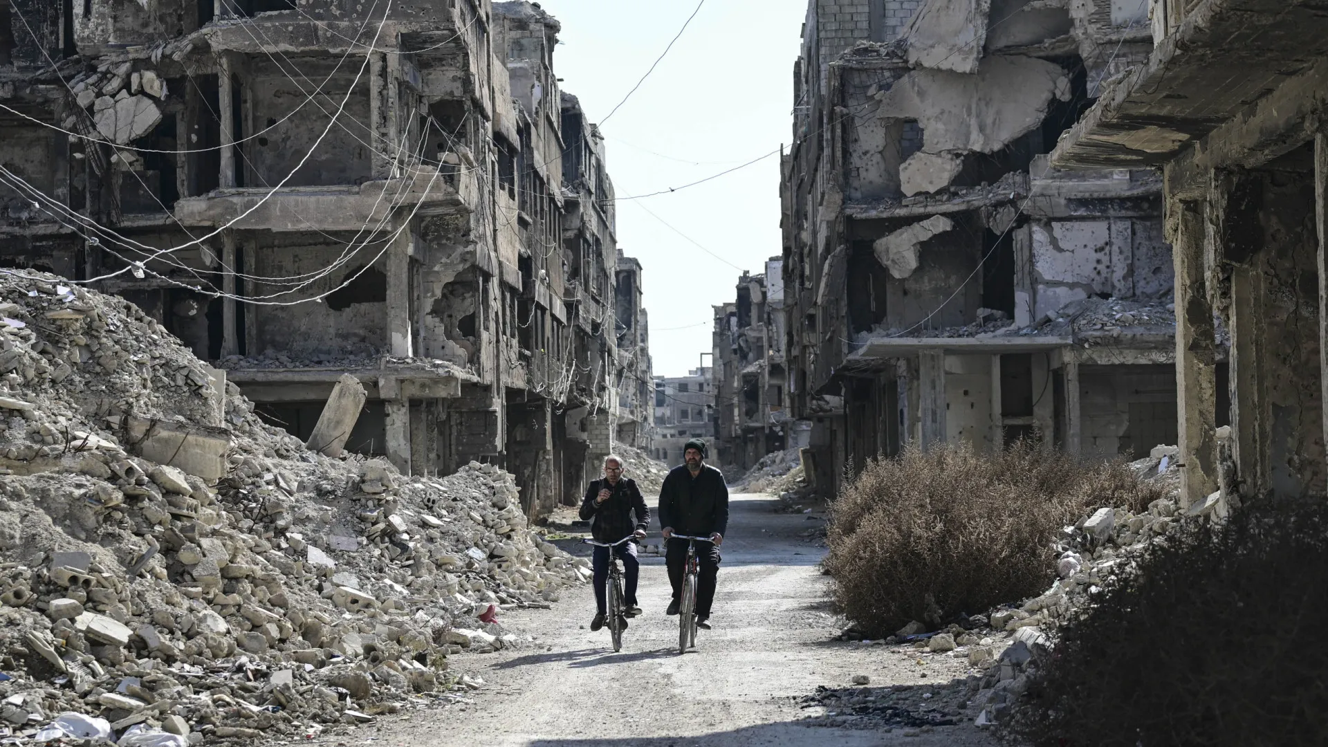 
                    Síria: 70% dos refugiados que regressaram enfrentam escassez de alimentos
                