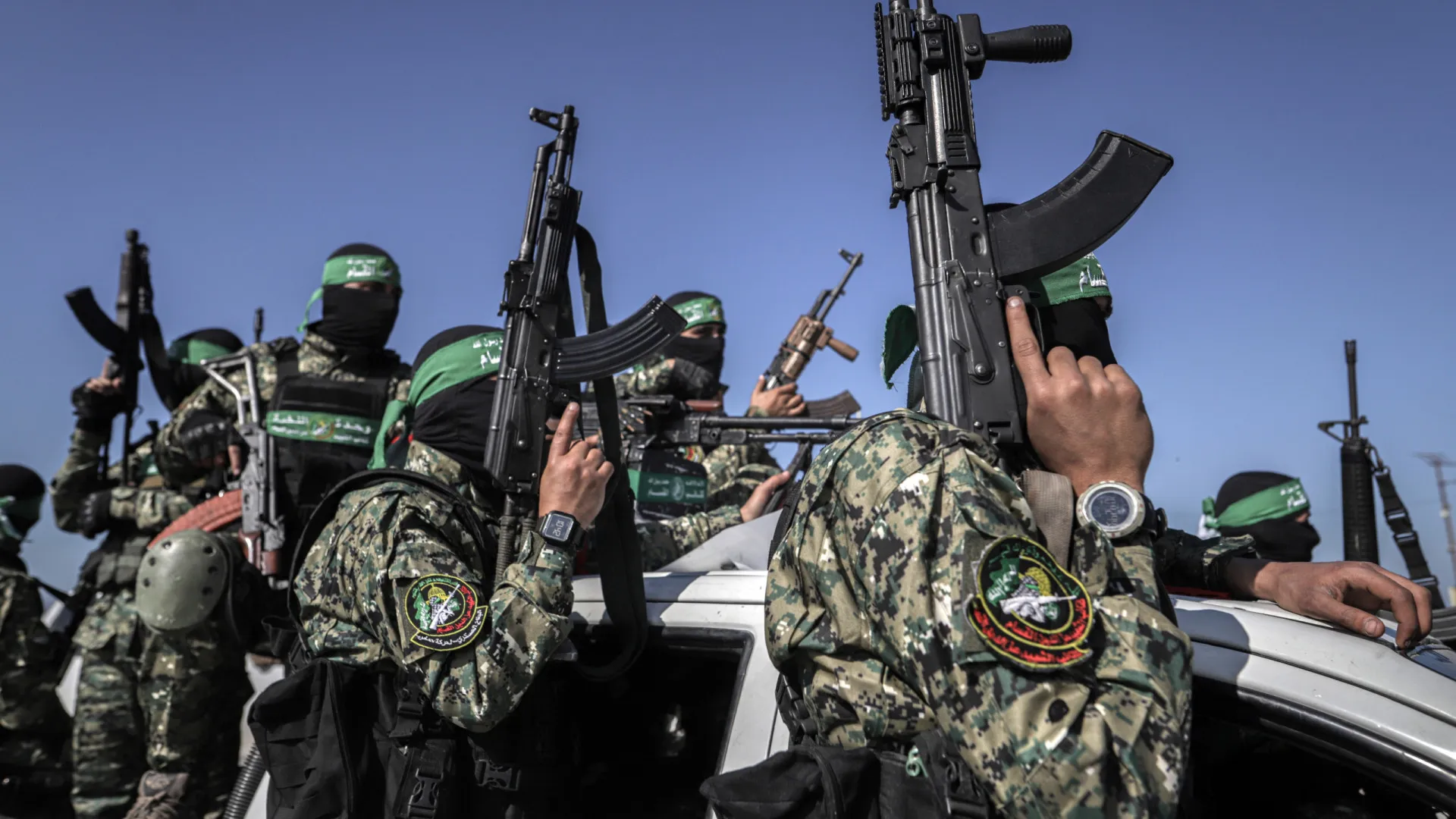 Hamas acusa Israel de violar cessar-fogo e adia entrega de refém