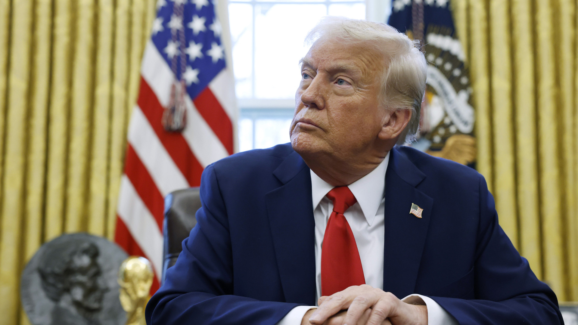 EUA não tem língua oficial, mas Trump que mudar isso: “Falamos inglês”