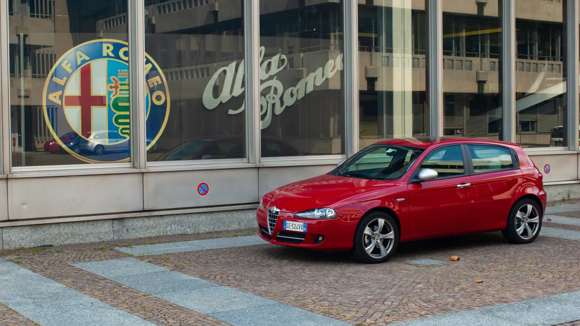 Alfa Romeo 147 já tem 25 anos, mas continua atual