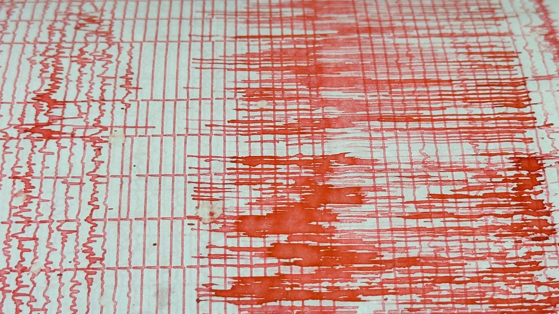 
                    Sismo de magnitude 6 mata duas crianças no Afeganistão
                