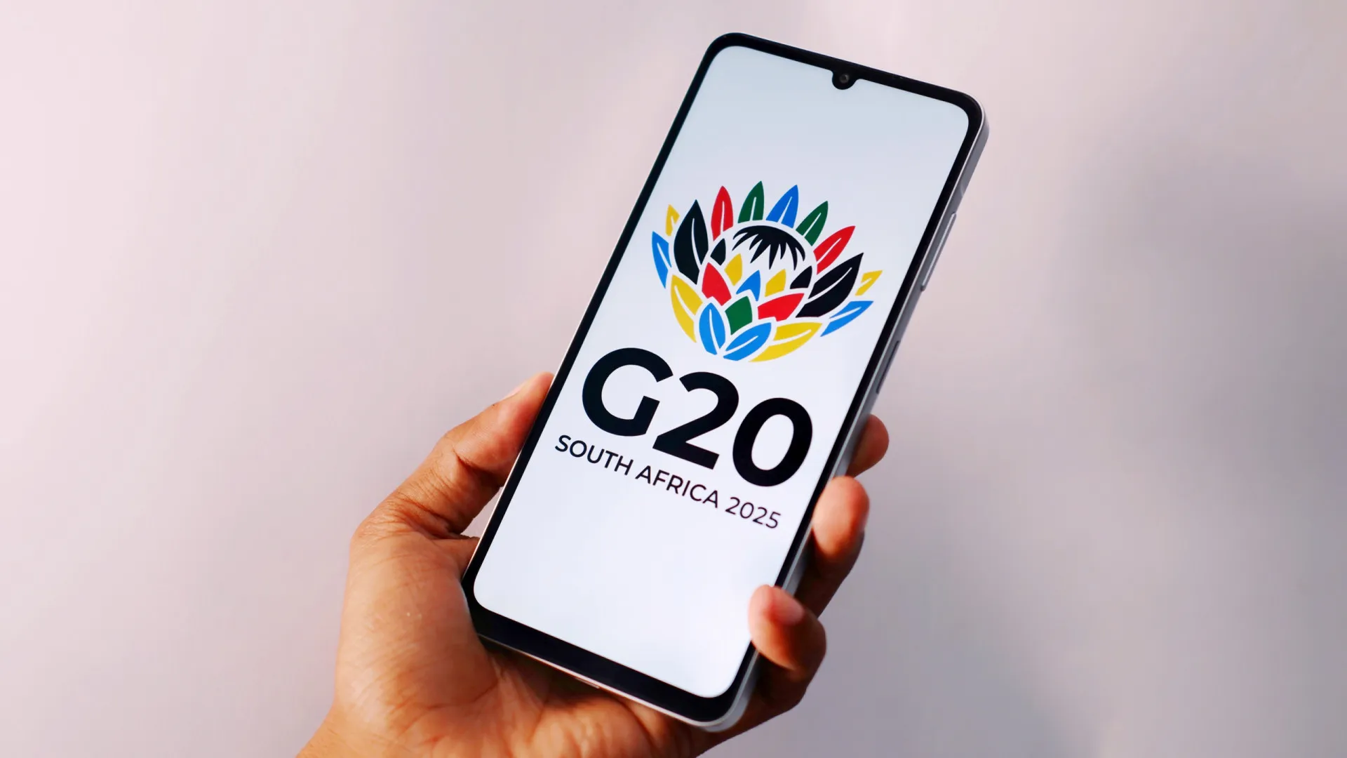 
                    África do Sul rejeita oposição dos EUA a declaração conjunta no G20
                