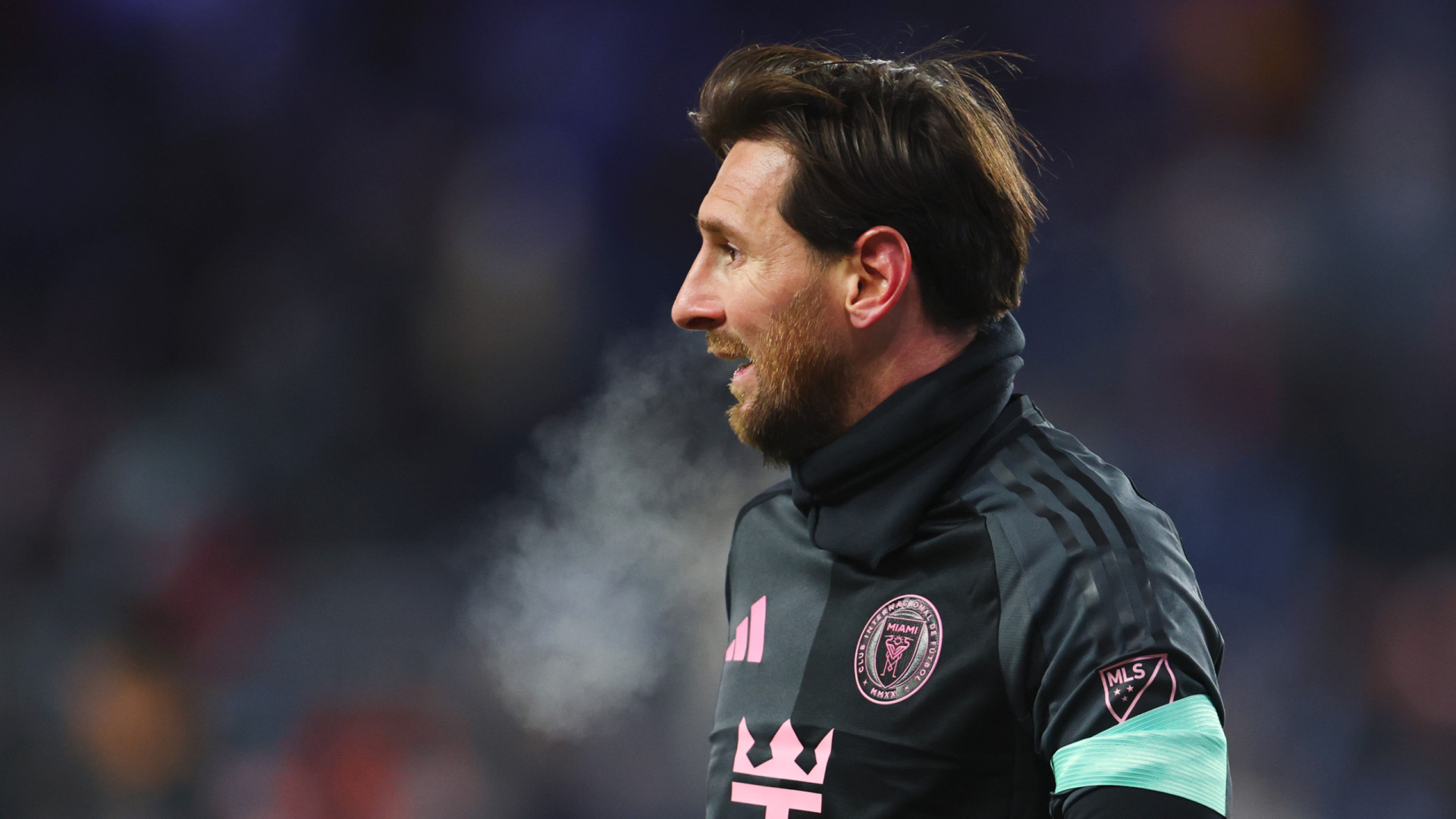 Árbitro pediu autógrafo a Messi após jogo e agora vai ser castigado