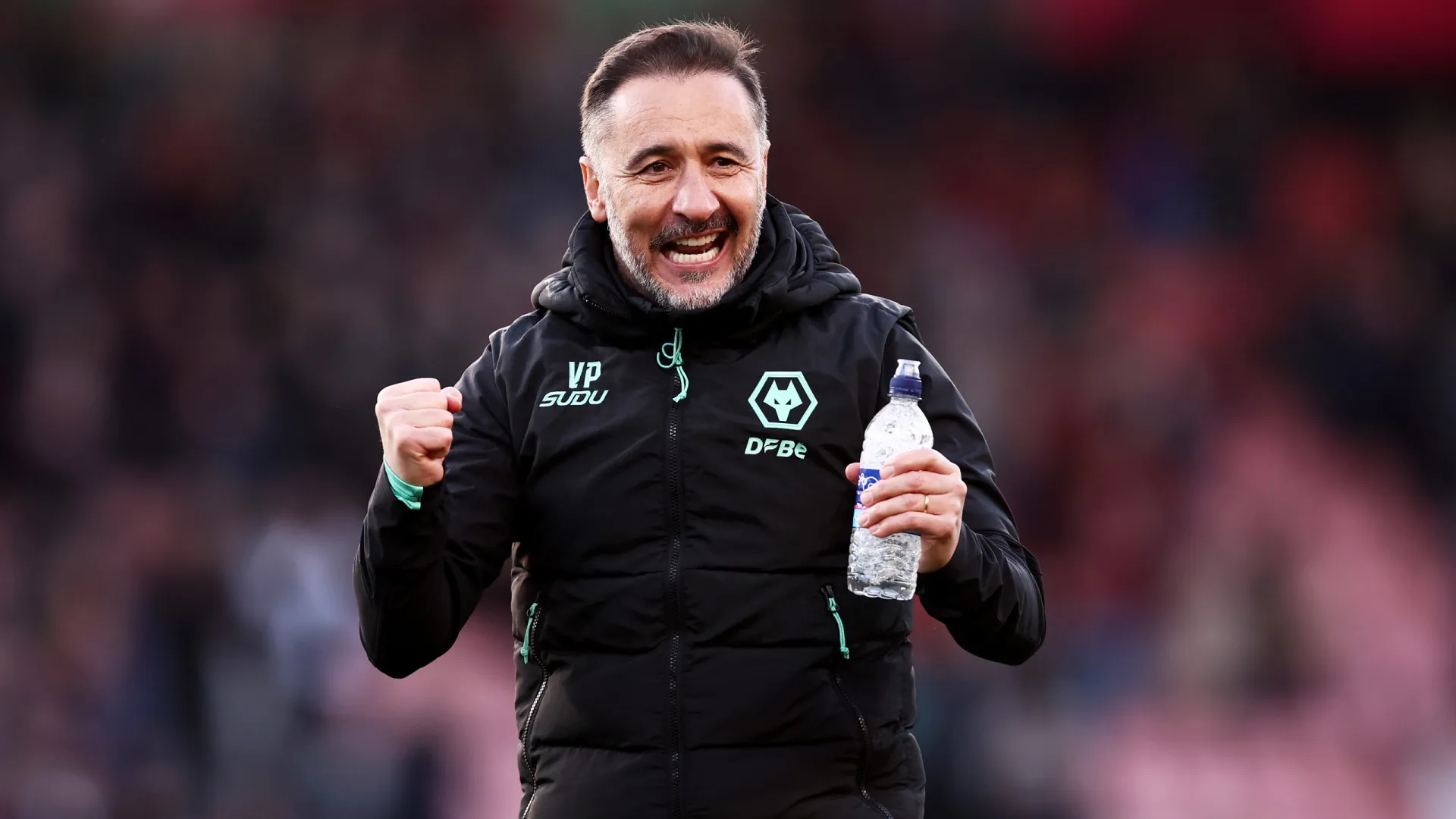
                    Oficial: Wolves ainda não venceram na Premier e premiaram Vítor Pereira
                