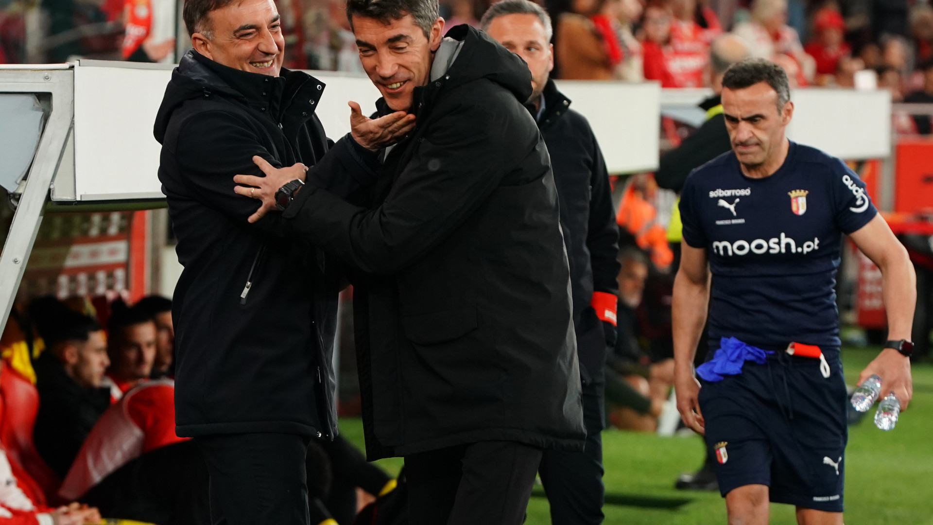 Amizade além-fronteiras fica à porta. Lage reencontra 'velho conhecido'