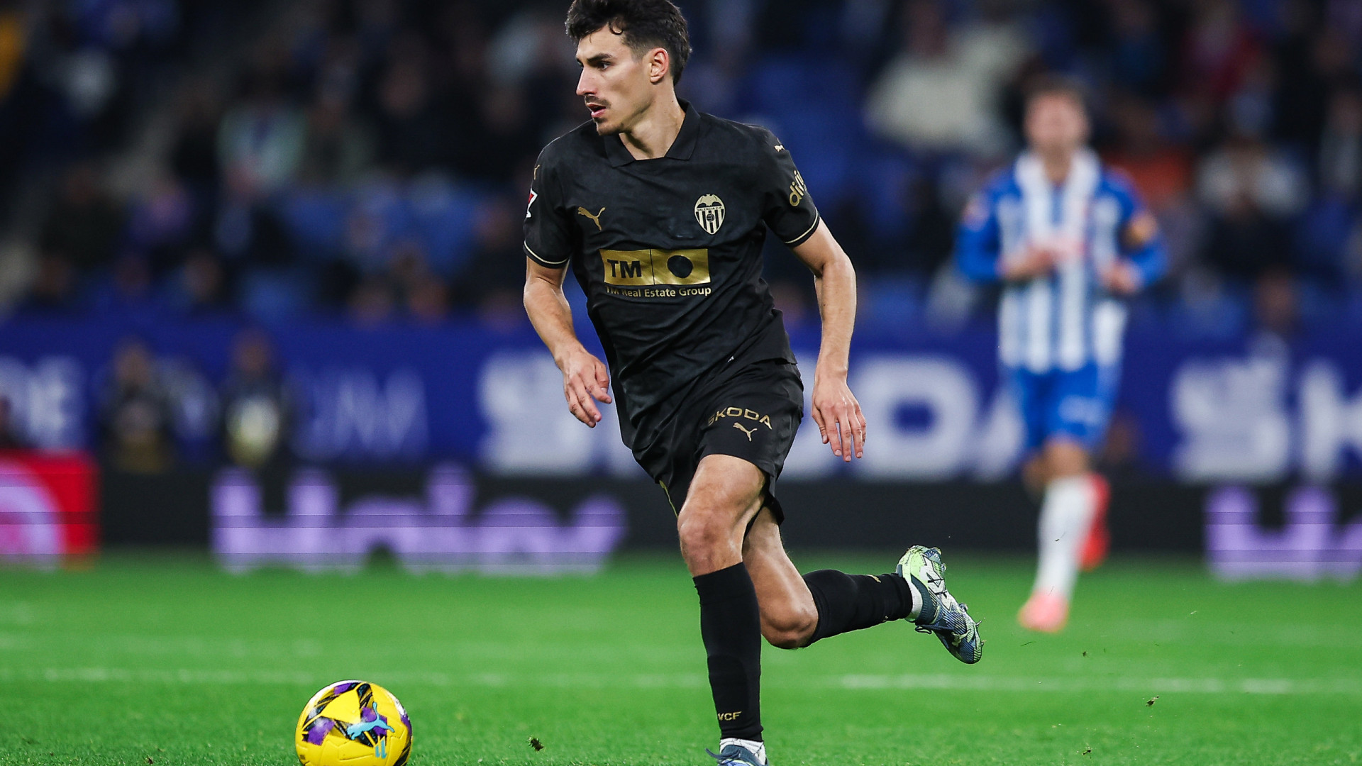 FC Porto teve proposta rejeitada por médio do Valencia no fim do mercado
