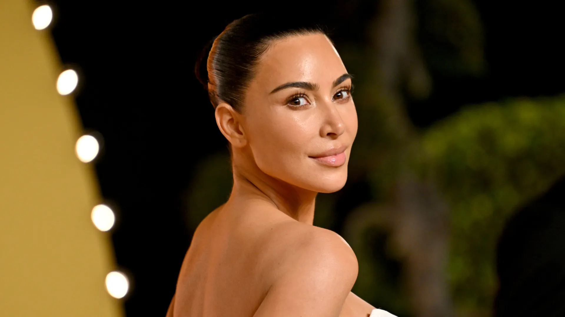 
                    Kim Kardashian mostra fotos em Paris (mas sem Lewis Hamilton)
                