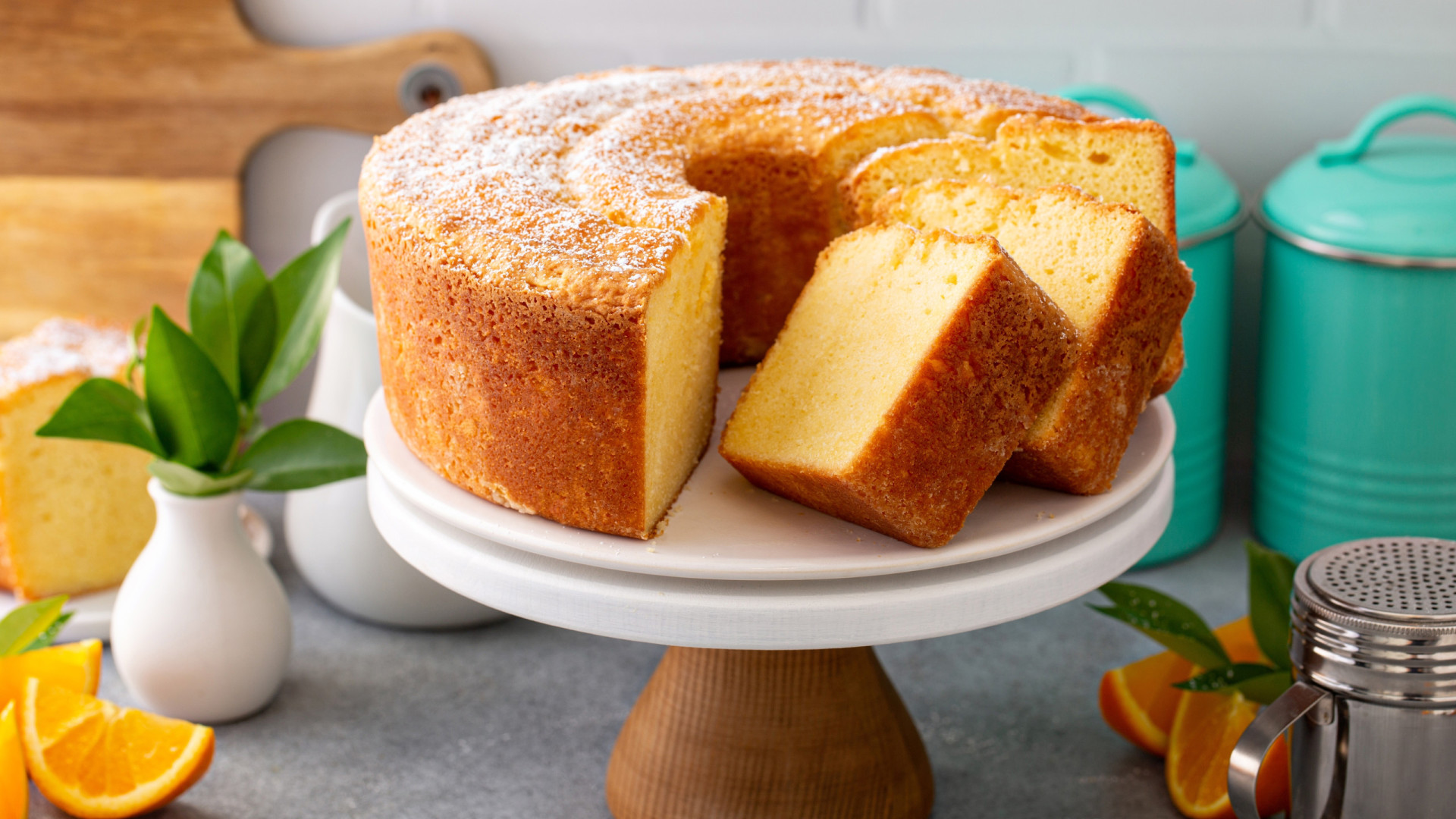Receita saudável de bolo de laranja e iogurte que cheira à infância