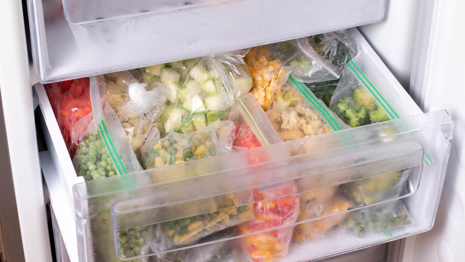Congele os seus alimentos assim e verá que duram muito mais