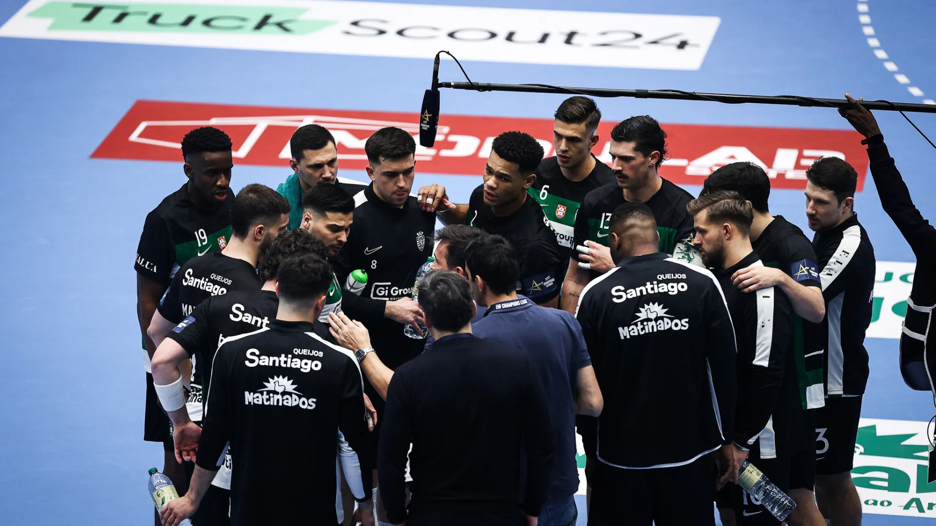 
                    Sporting passa na Roménia e regista entrada de leão na Liga dos Campeões
                