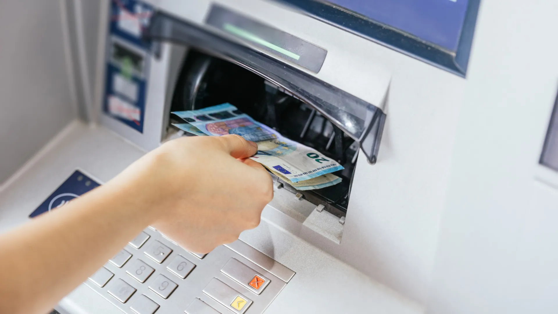 Juros dos depósitos a prazo recuam em agosto pelo 20.º mês consecutivo