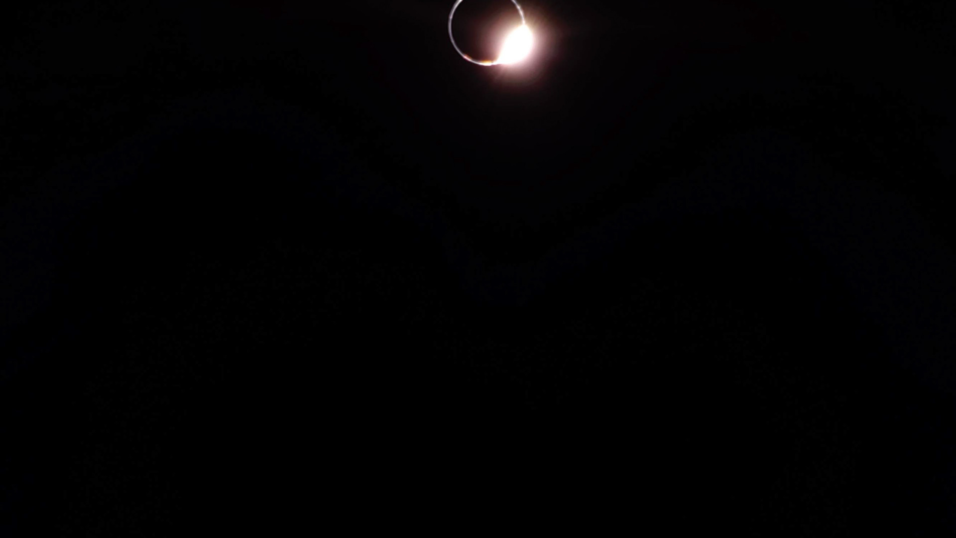 A melhor fotografia do eclipse foi tirada a partir da Lua. Ora veja