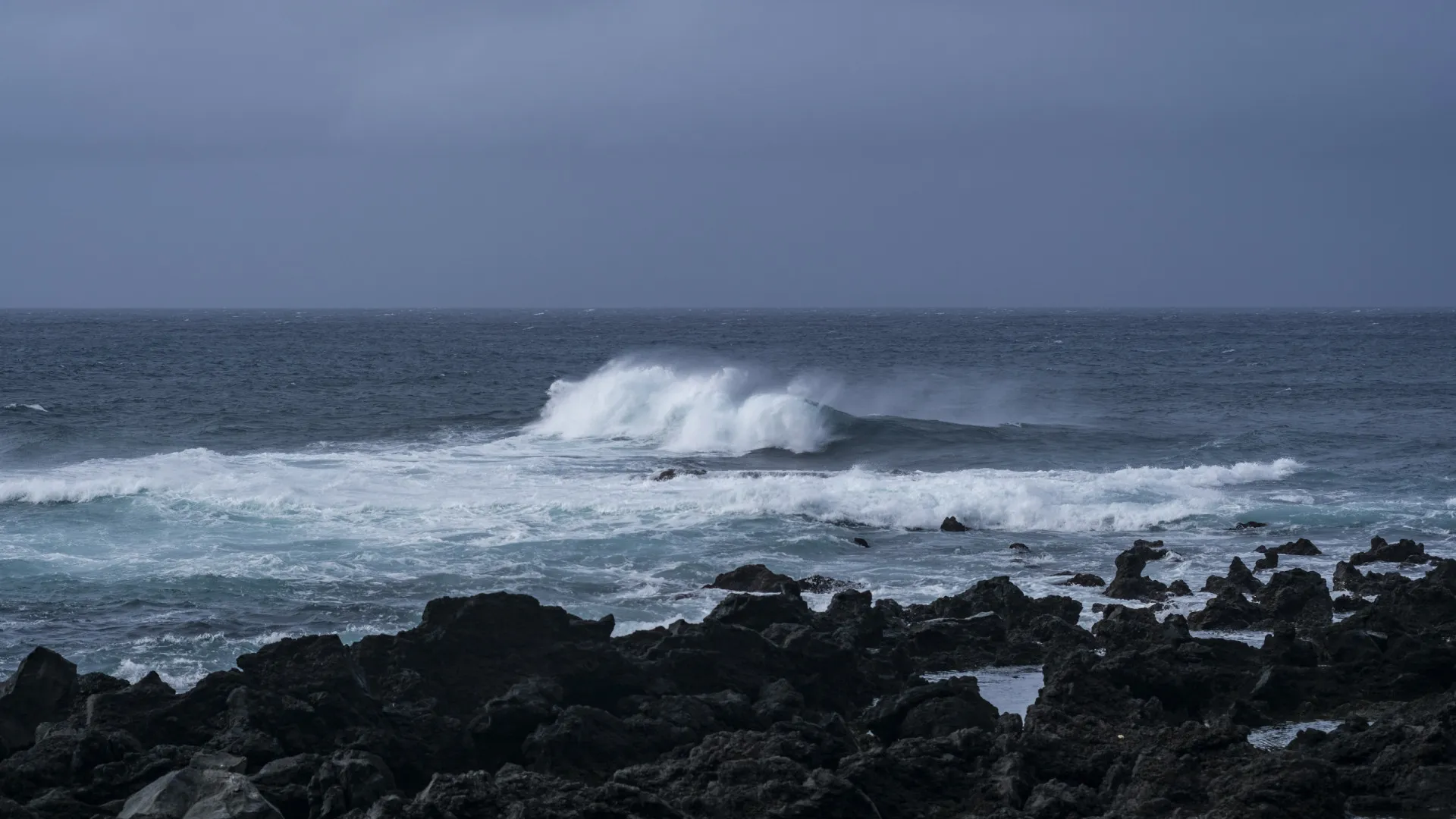 
                    Autoridade Marítima alerta para agravamento do estado do mar nos Açores
                