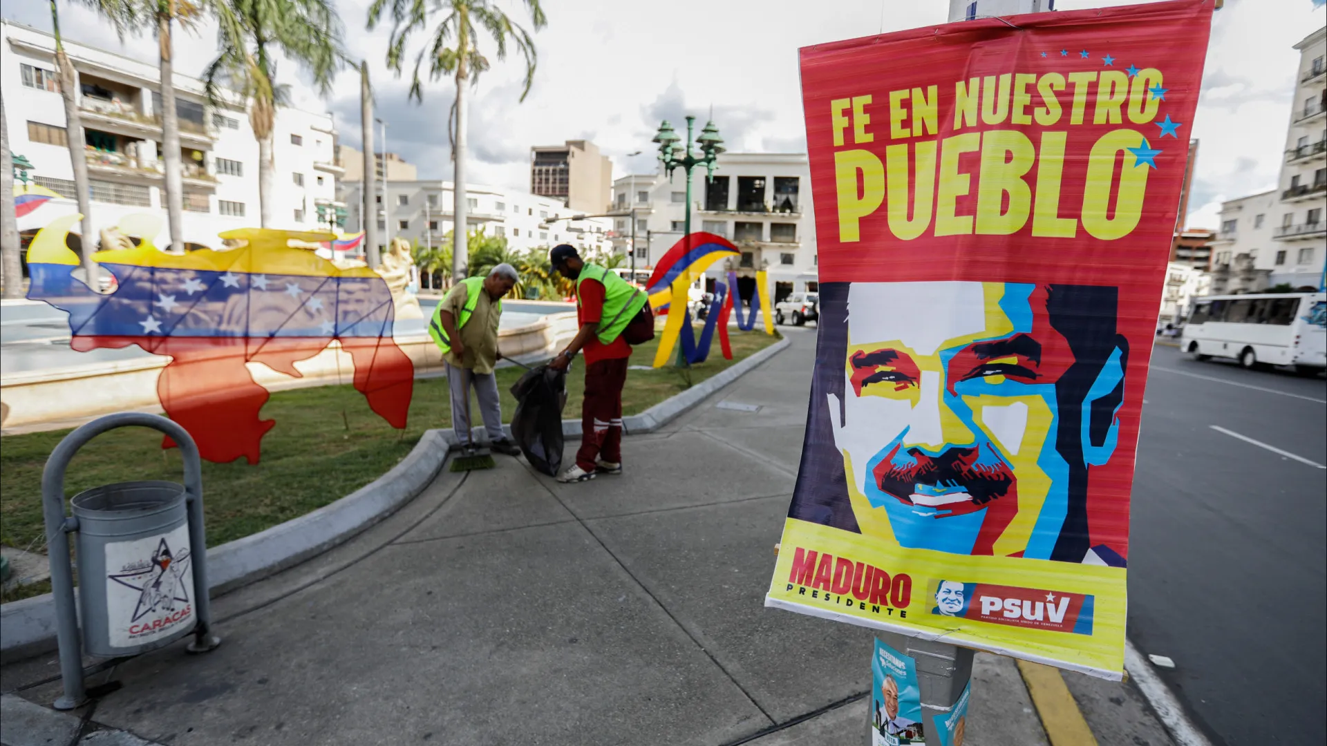 
                    Partido de Maduro apela à mobilização após ataque dos EUA
                